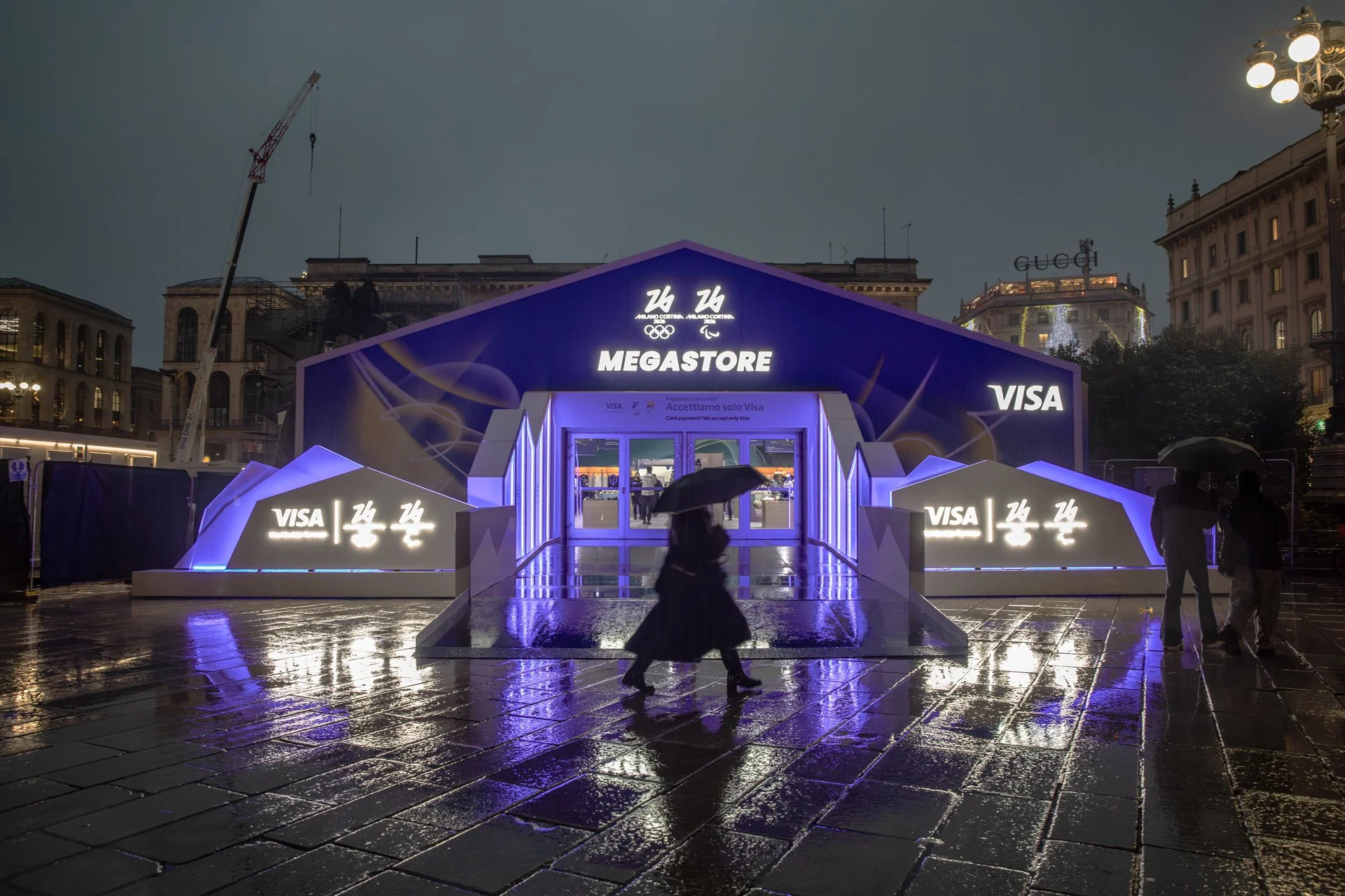 Visa_LOTG26_Megastore_Exterior-Wide02sm.jpg