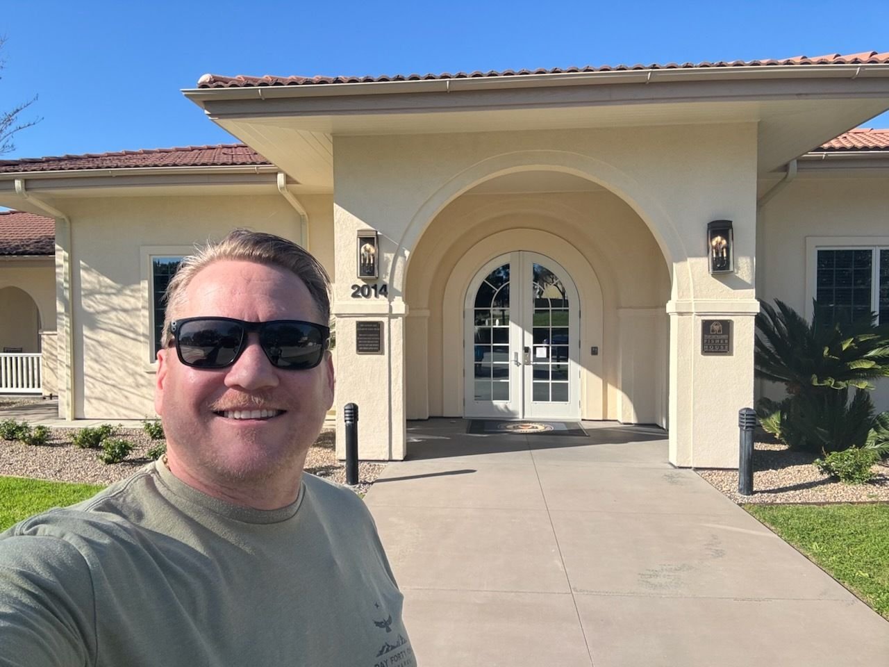 Learning never stops when the mission matters 🇺🇸

While working in California, Fisher House Wisconsin Board President Timothy La Sage made a special visit to the Camp Pendleton Fisher House to connect, observe, and bring back ideas as we prepare to