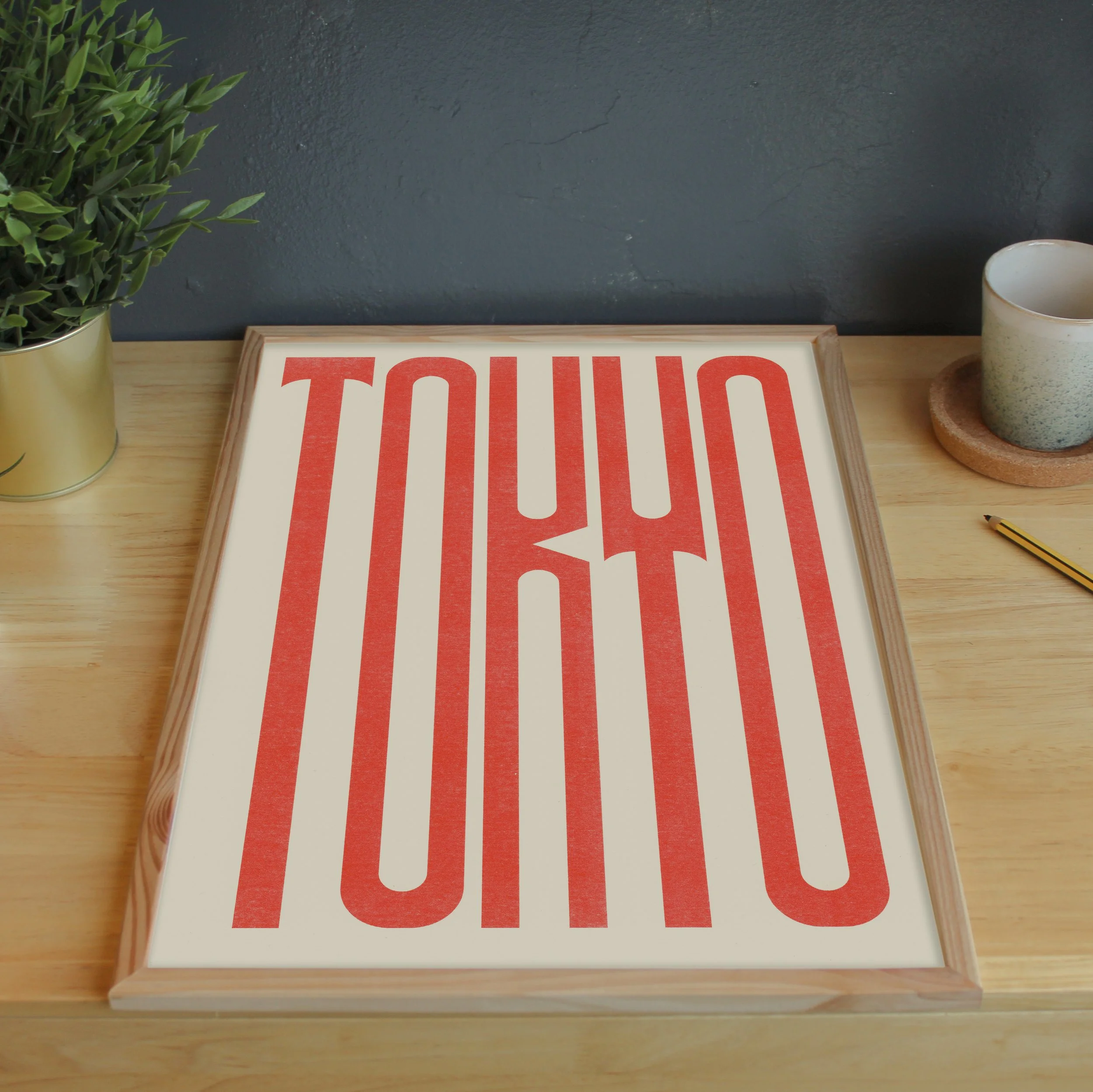 tokyo_Flat_Desk.jpg