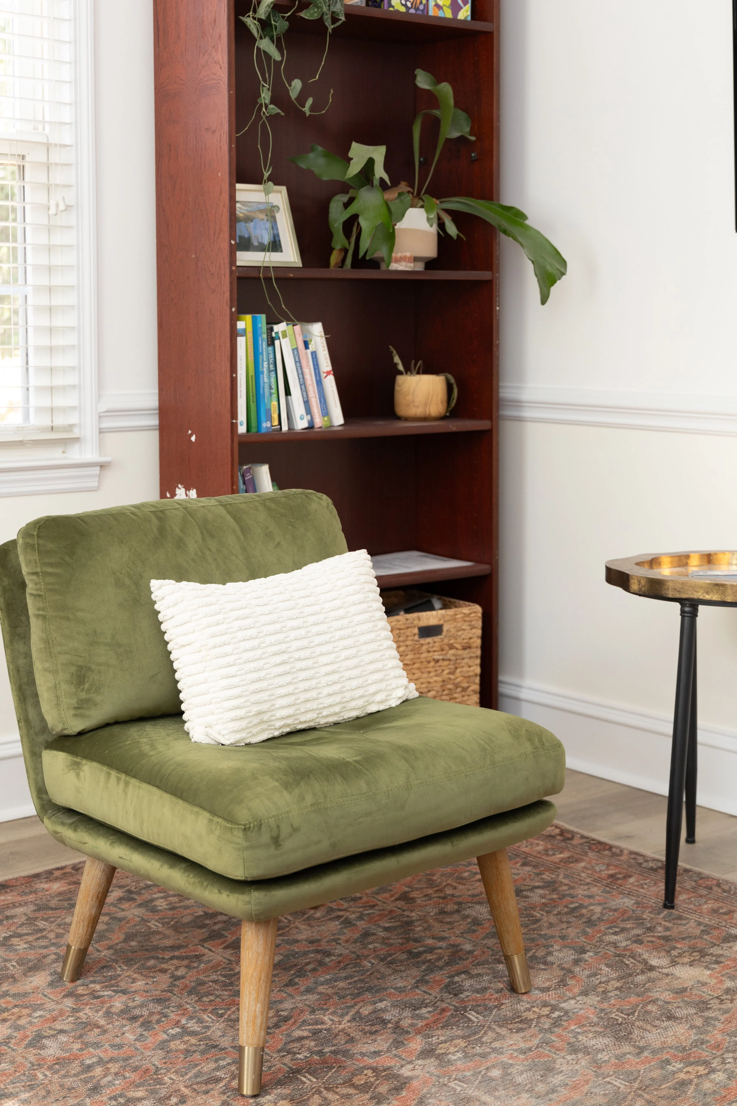 Therapy and holistic counseling for women, therapy for men, trauma recovery, trauma informed, person-centered, holistic counseling, psychotherapy, couples counseling, marriage counseling, pre-marital, parinatal counseling, parenting. Avondale, West A