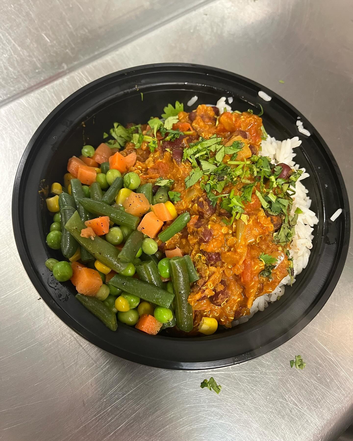 Three Mondays down, one left in June! Yesterday we had curry red bean stew from Chef Aaron and chicken in a lemon with garlic butter sauce from Chef Brett.