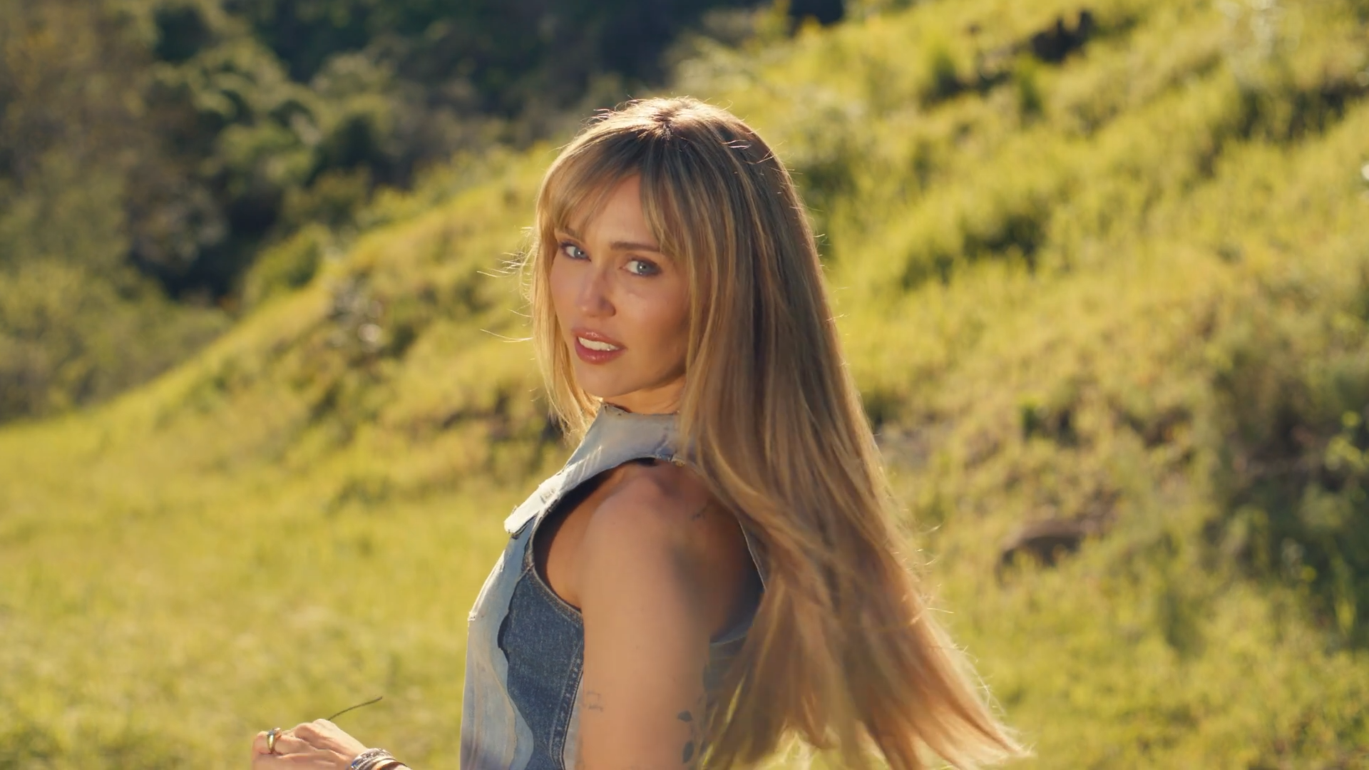 Miley Cyrus: Younger You (From the 20th Anniversary of Hannah Montana)