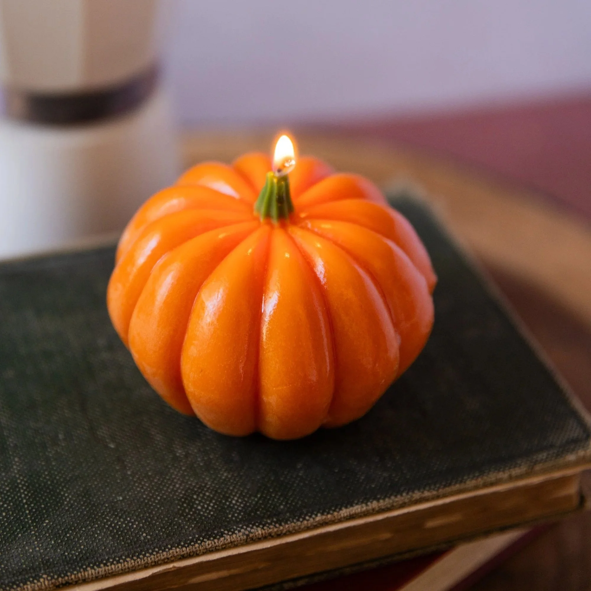 PixieCandleStudio_Fall2025_16.jpg