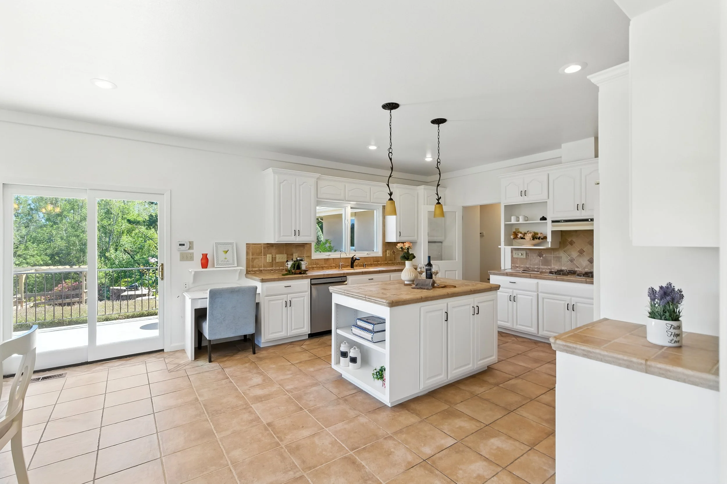 1660 Partrick Rd For Sale By Realor Chris Meadors 11.jpg