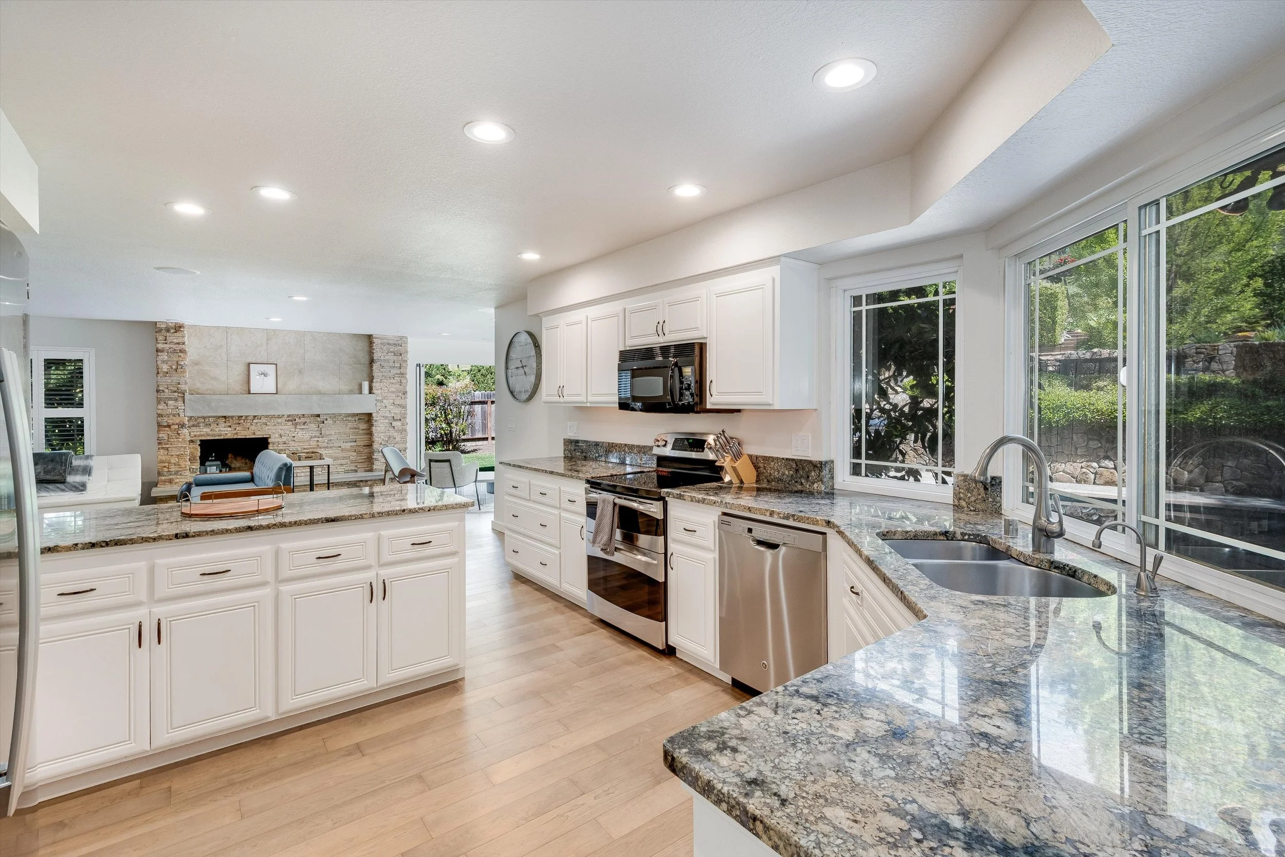 9.0 - 027-DSC09999_ENF-Edit.jpg