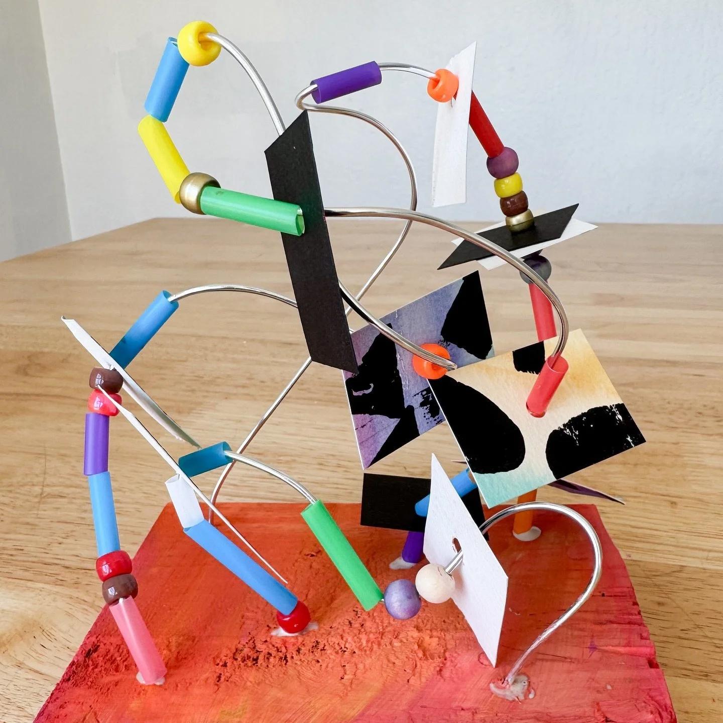 Beaded roller coaster sculptures went home this week. What a fun build for our little makers. Abstract, kinetic and fun!

#sculpture #kidsartprocess #processart #artclass