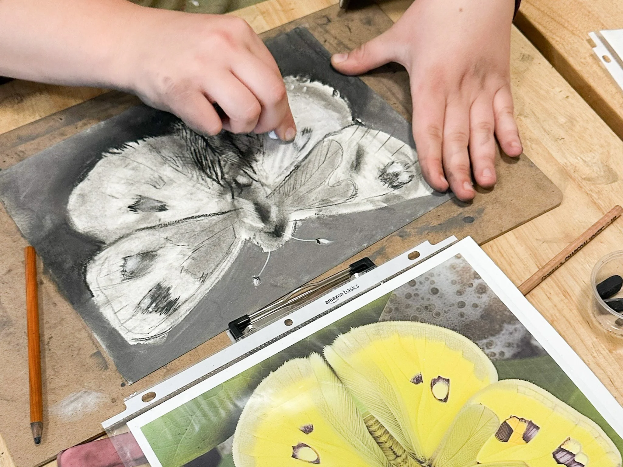 Charcoal is messy and stubborn, but we love it! Our artists studied real moths, pulling light out of the dark with their erasers, smudging shadows with their fingers. 🦋

#cornerhousestudio #oaklandkids #montclairvillage #charcoaldrawing #kidsart #pr