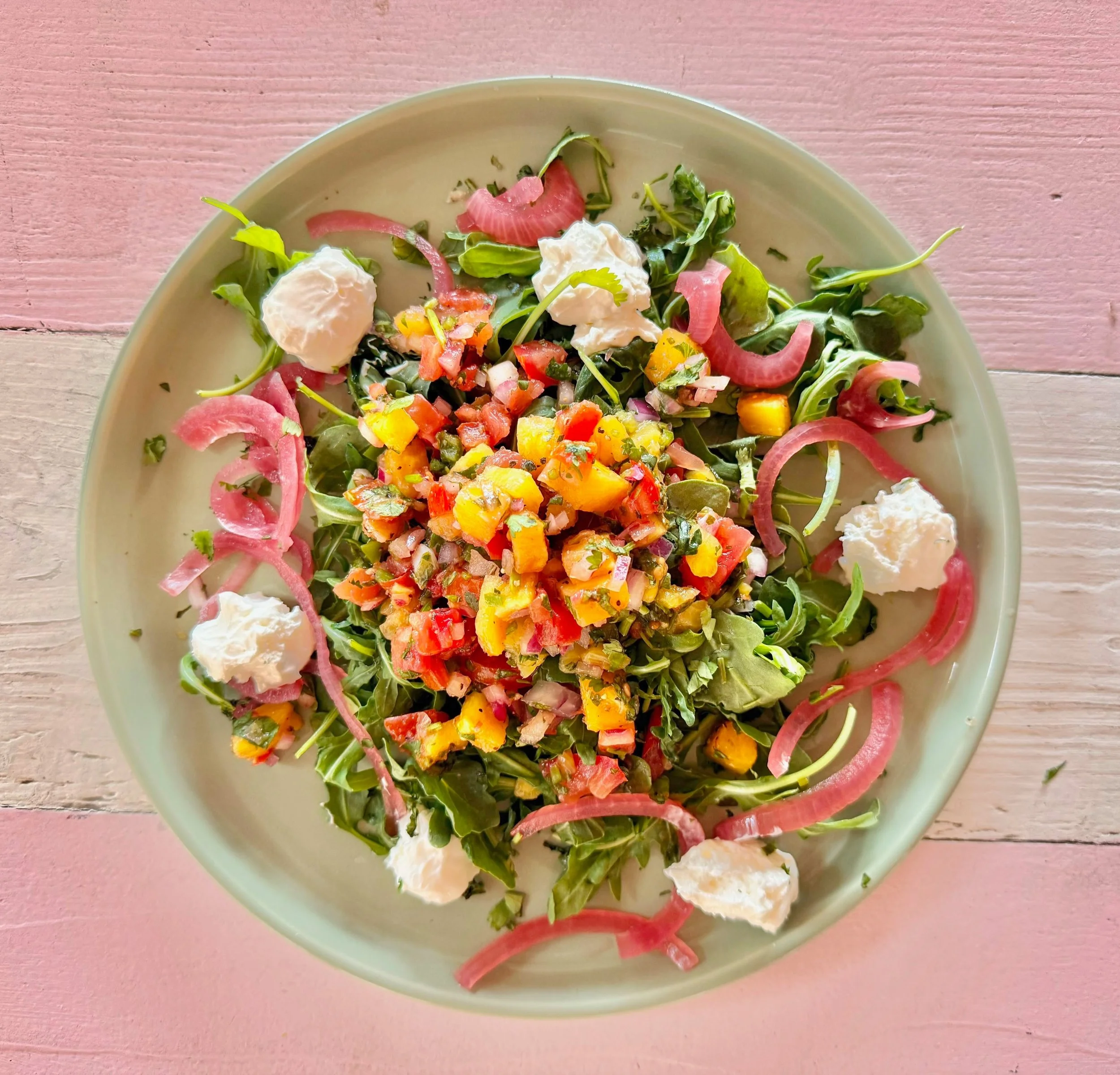 ✨Pineapple &amp; Ch&egrave;vre✨

Zippy arugula &amp; cilantro, bright pineapple salsa blend, fresh goat cheese &amp; housemade pickled onions tossed with our homemade balsamic vinaigrette.

Suggested Pairing: Ch&acirc;teau Laubarit Entre-Deux-Mers Bl