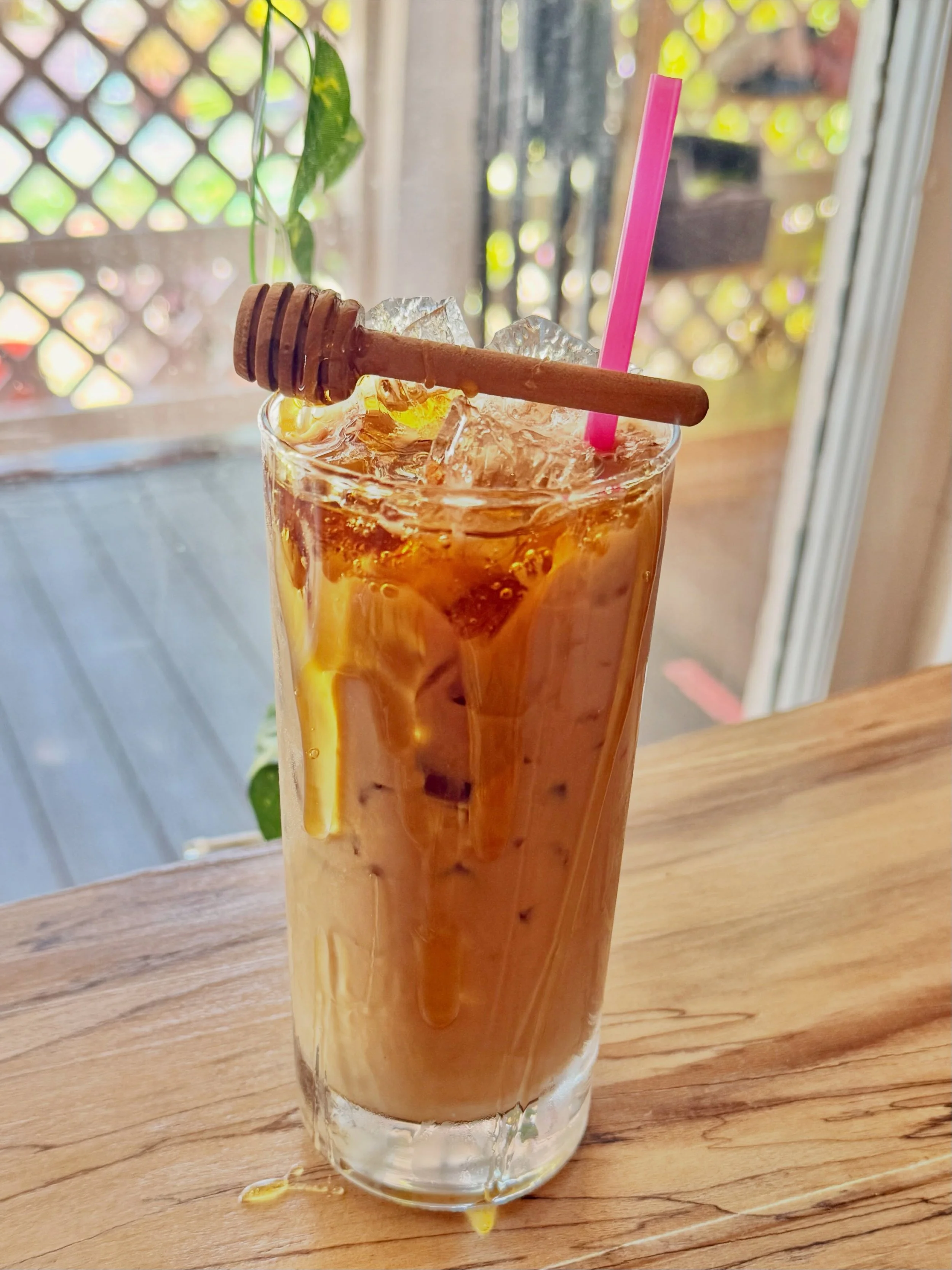 ✨NEW✨Honey Vanilla Iced Latte 

Made with real honey, this is the perfect refreshing pick-me-up on a hot summer day! 

🕰️ Today&rsquo;s Hours 4-11
✨Enjoy our Featured Friday Wine Flight curated by our wine experts for $20 all night!
✨Golden Hour 4-6