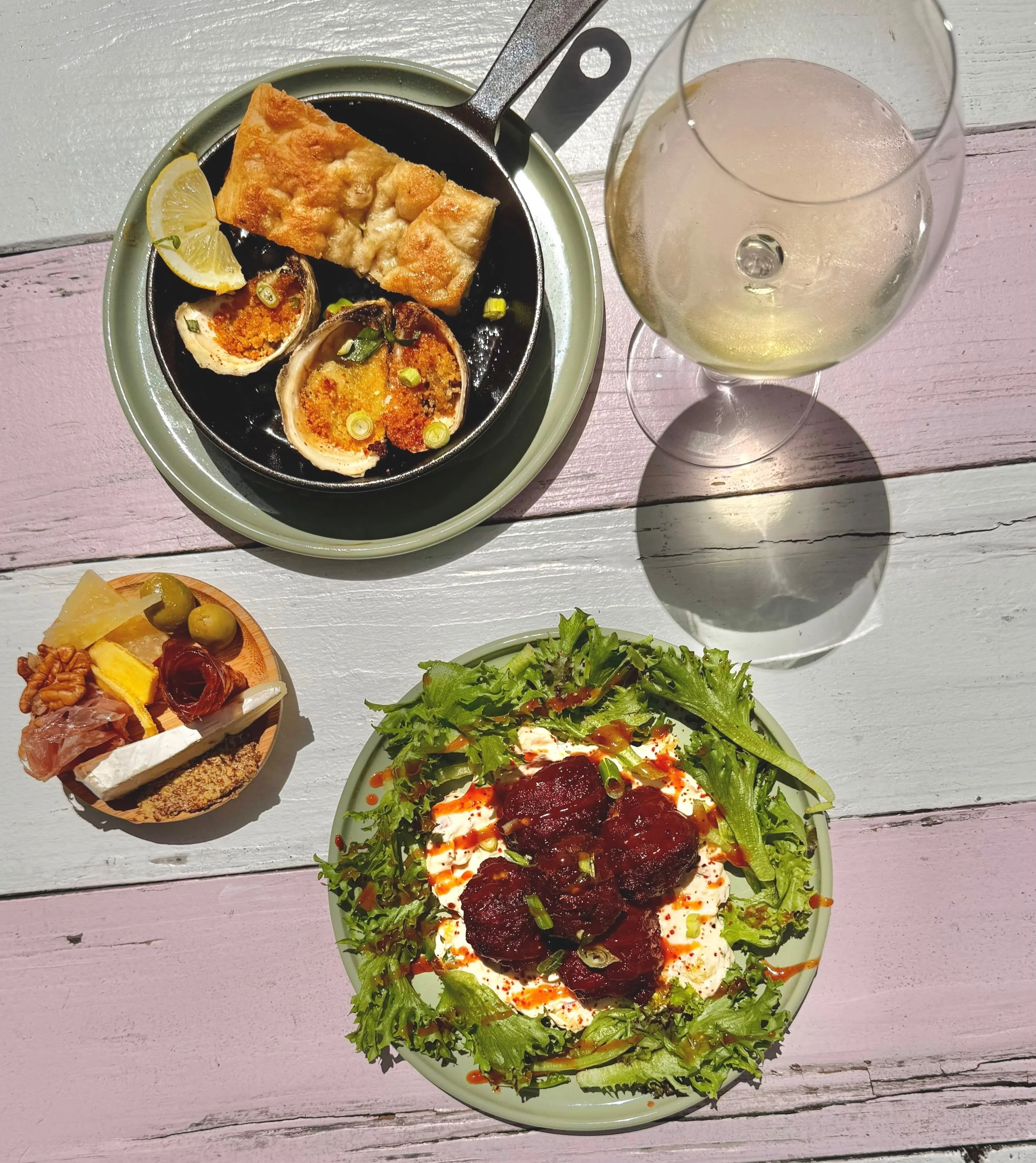 ✨On Wednesdays, sit down to chef&rsquo;s table✨

Each Wednesday, we&rsquo;re featuring 3 of our delicious small plates &amp; a pour of paired wine for just $30! 

This week:
🥂QSS Rare Vinho Verde- bright citrus &amp; apple, acidic and slightly sprit