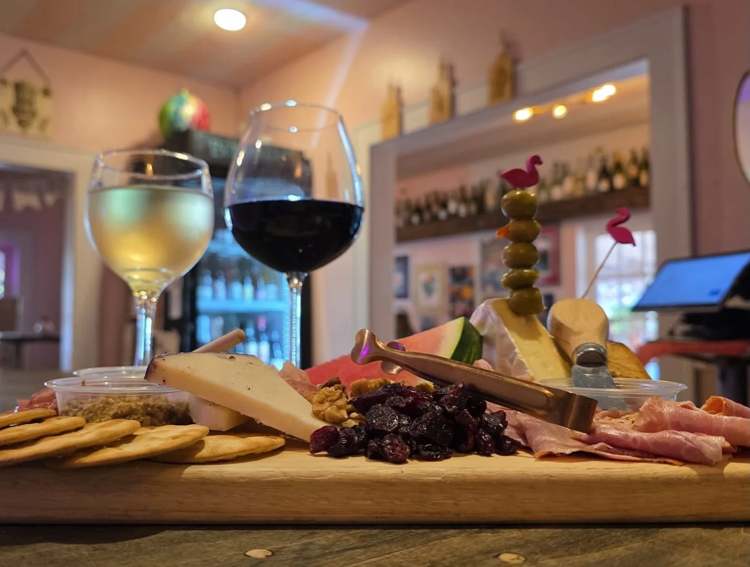 ✨Thursday Deal: Board &amp; Bottle Night✨

Enjoy our beautiful charcuterie board for 2 and a bottle of wine from our collection for $50. Upgrade to a pet-nat of the night for just $25 more

Today&rsquo;s Selection: choose Protea Chenin Blanc or Alias