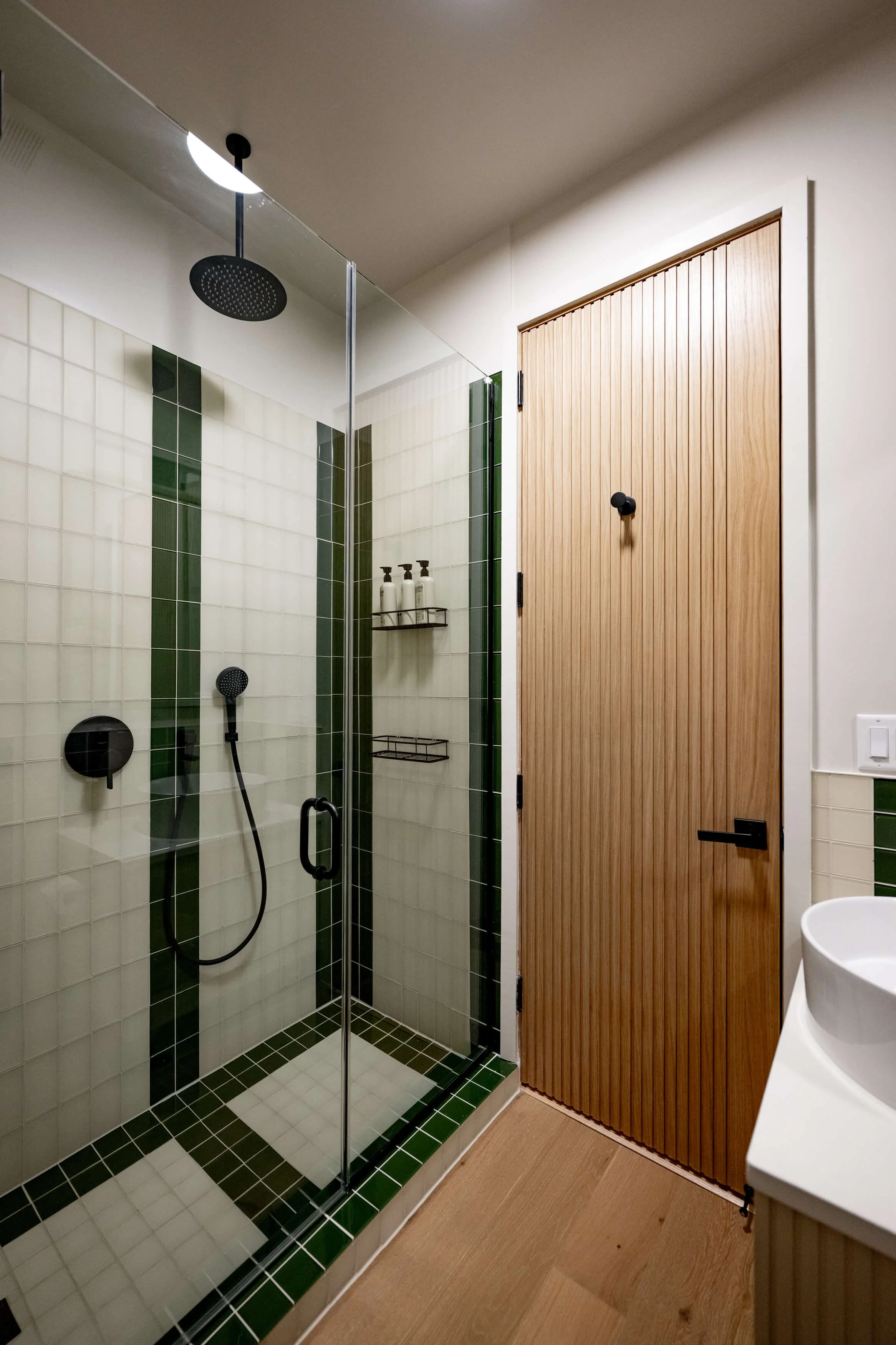 bathroom-airbnb.jpg