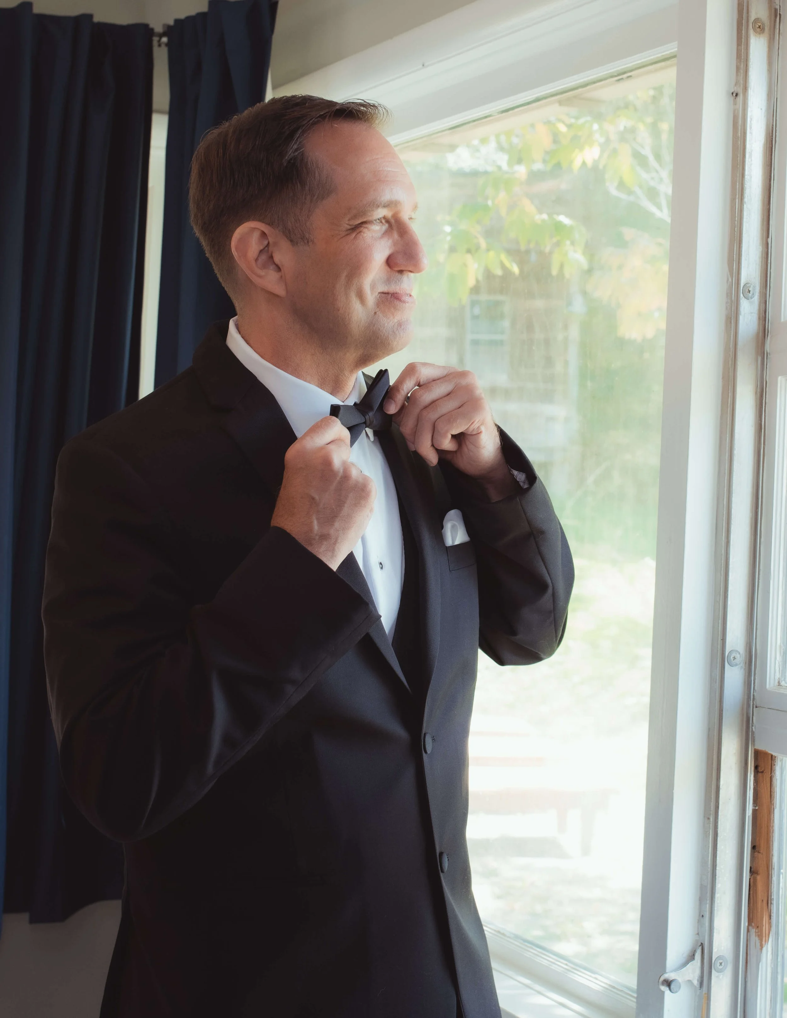 Tuxedo Bow Tie Adjustment Wedding