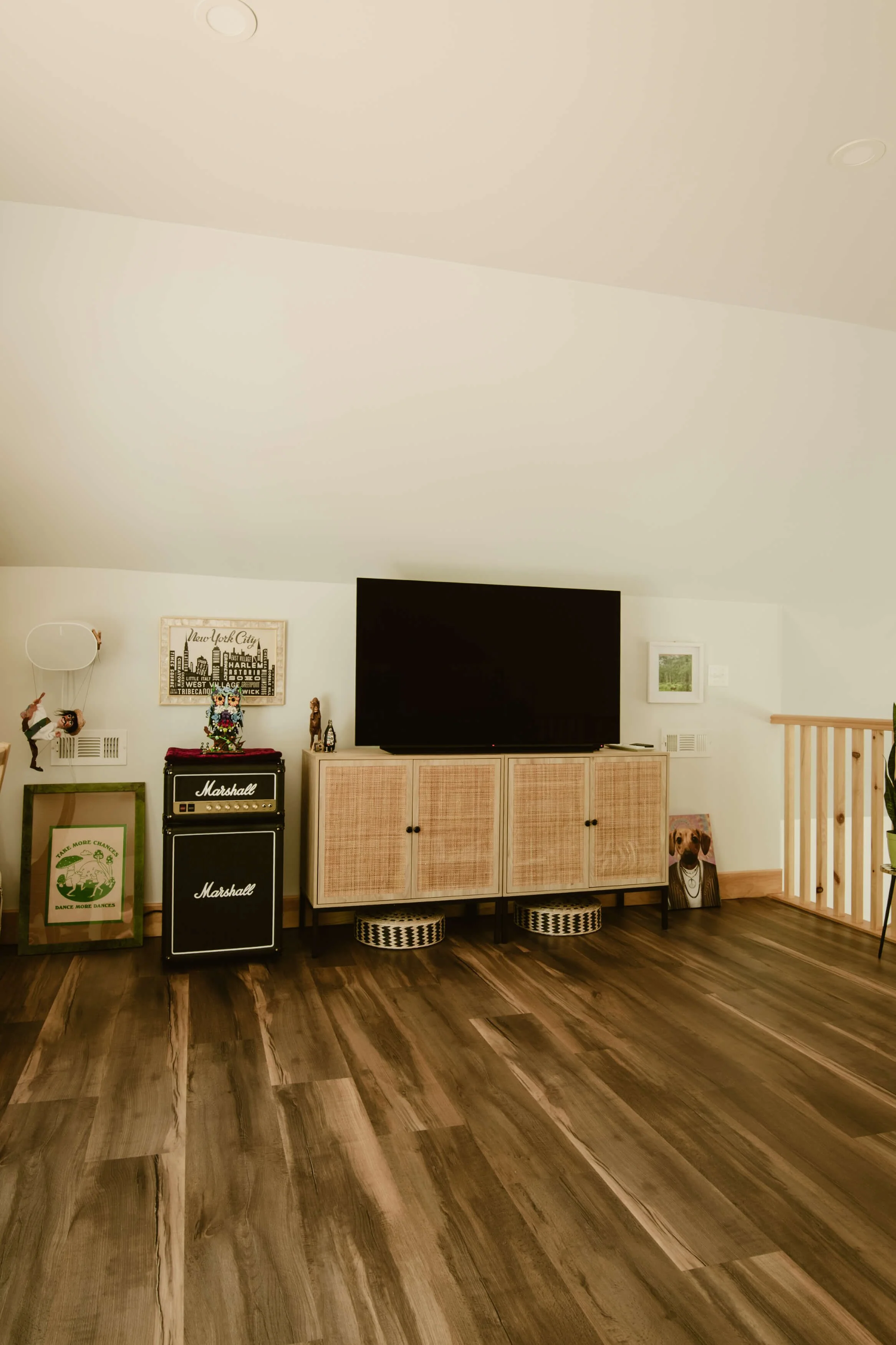 TV-room-upstairs-airbnb-catskils-ny