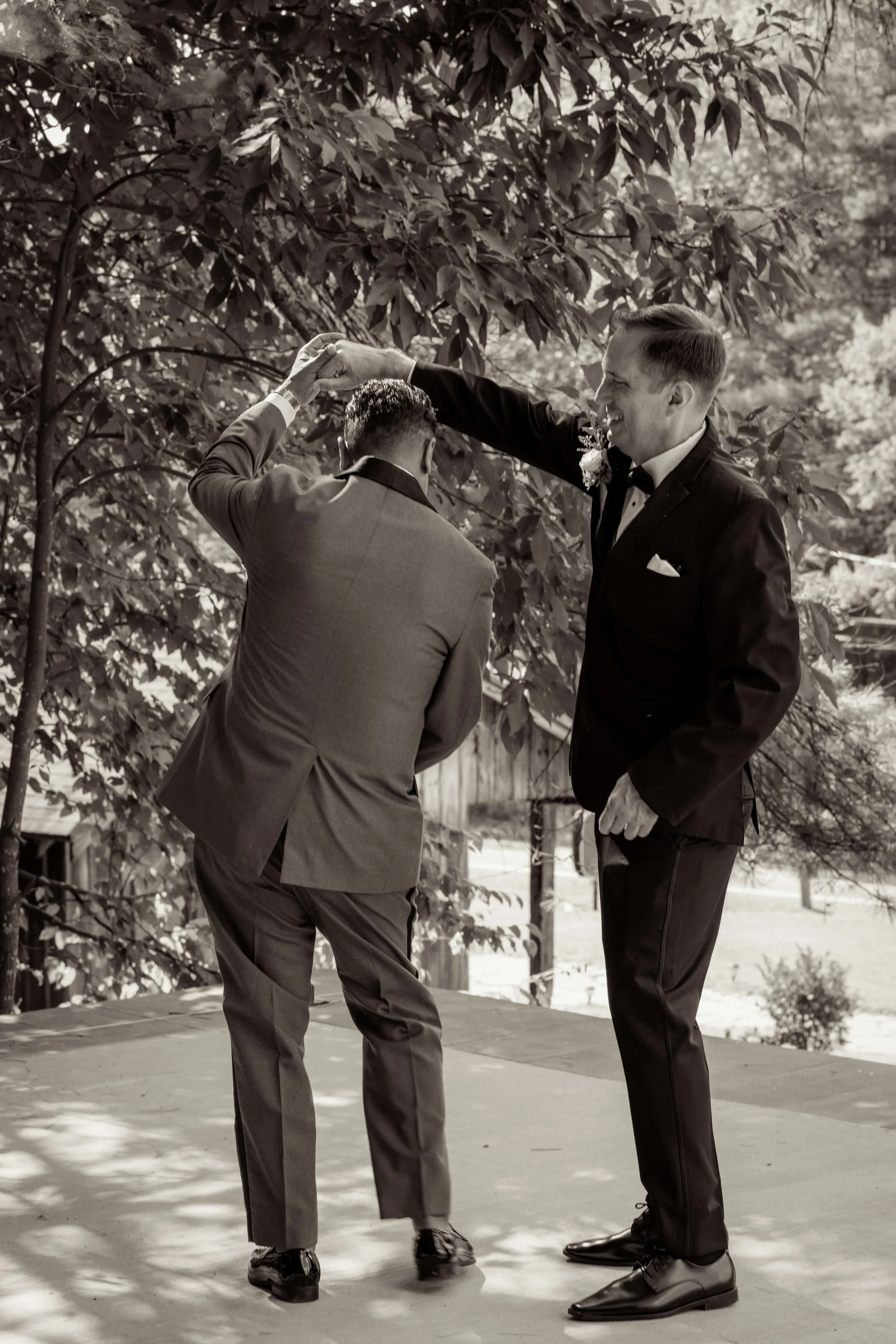 Dancing-outside-wedding-photography