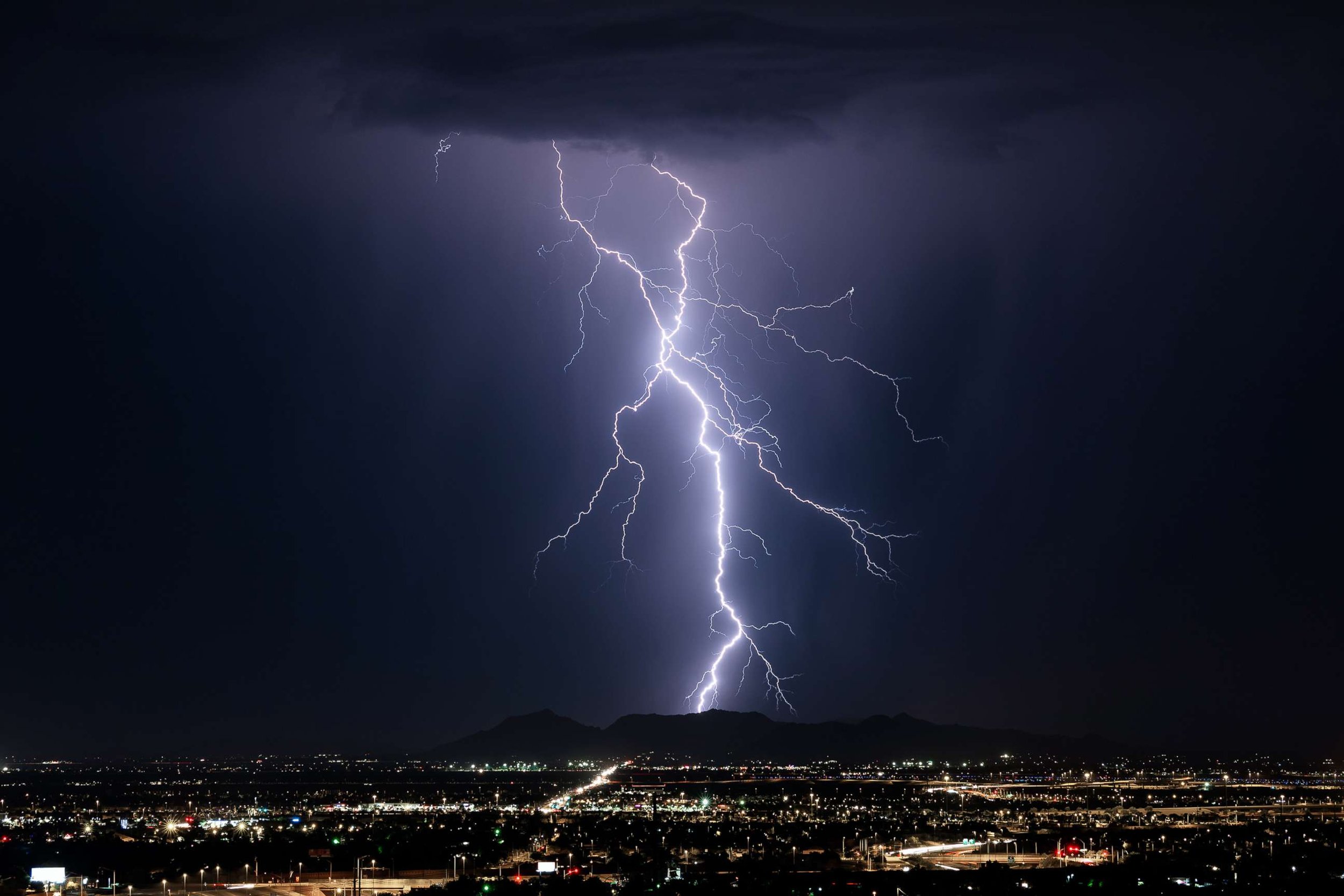 Lightning01.jpg