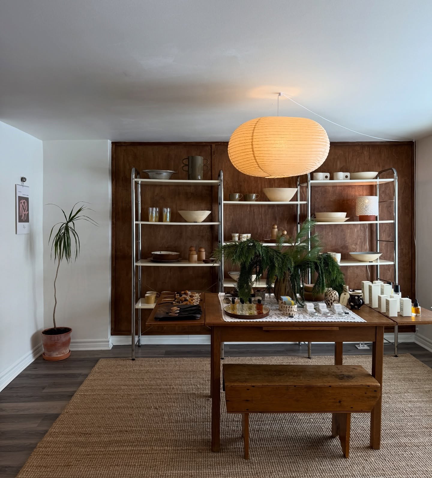 HOLIDAY HOURS | and a little thank you <3

We&rsquo;ll be keeping regular shop hours now through to 12/23, with special hours as follows&hellip;

Christmas Eve &mdash; 10am to 3pm
Christmas Day &mdash; closed
Boxing Day &mdash; 10am to 3pm

After 