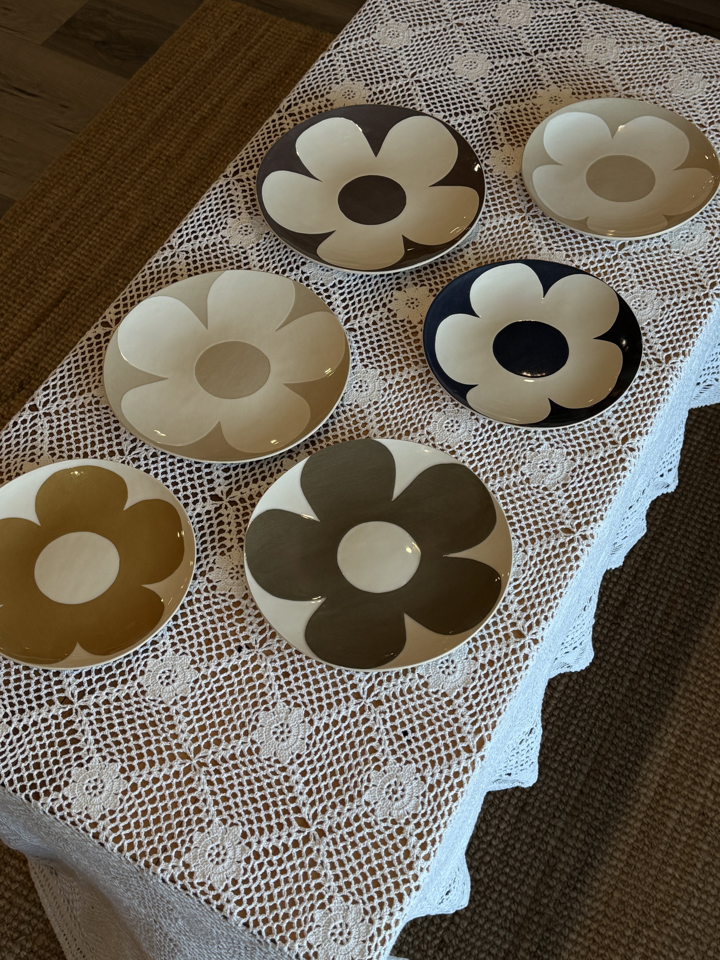 Brickett Davda Flower Plate