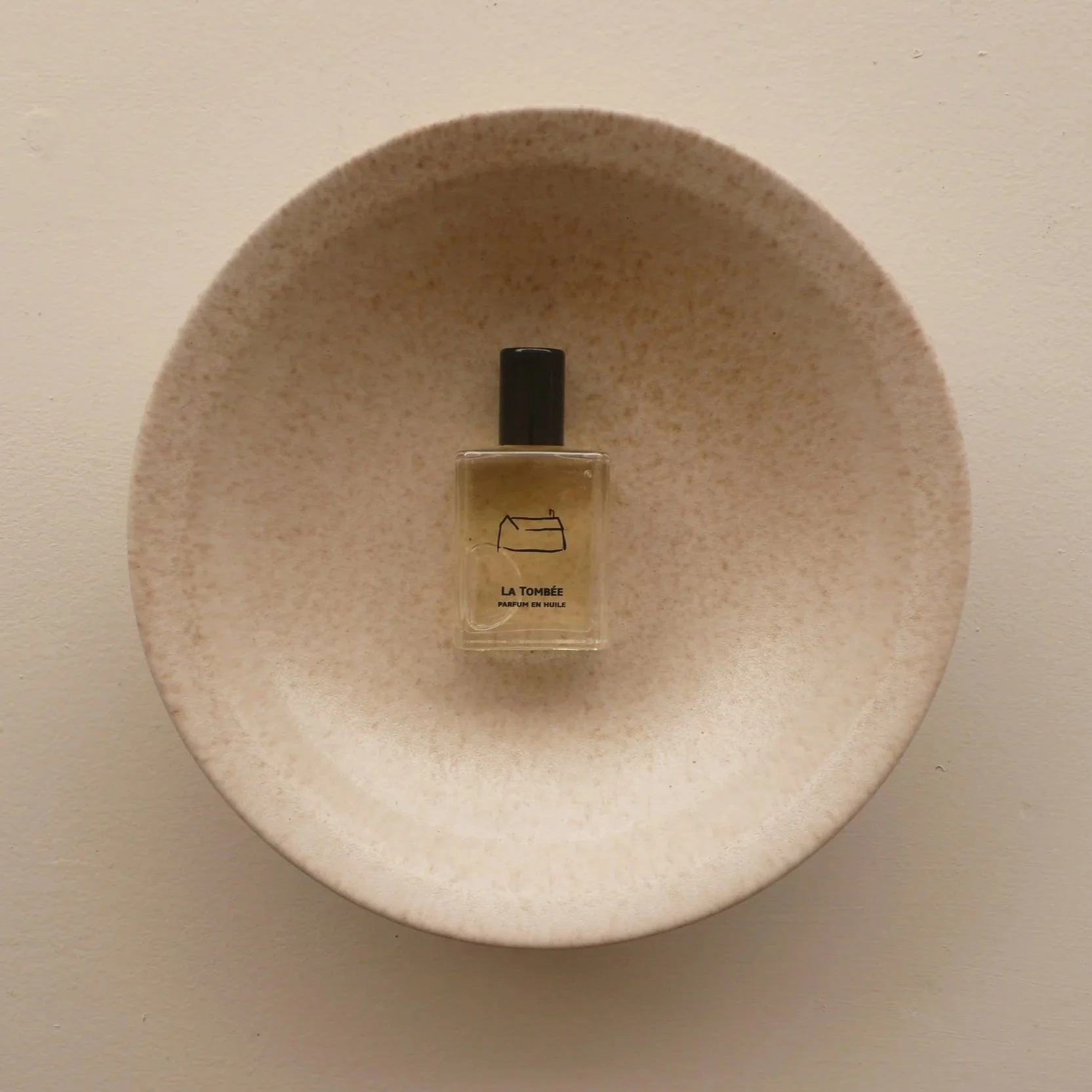 082 Perfume Oil by La Tombée