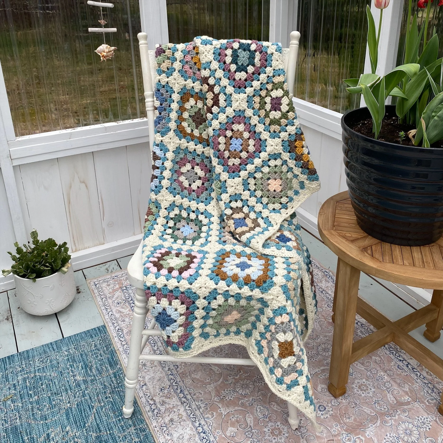 Granny Square Blanket - Off-White