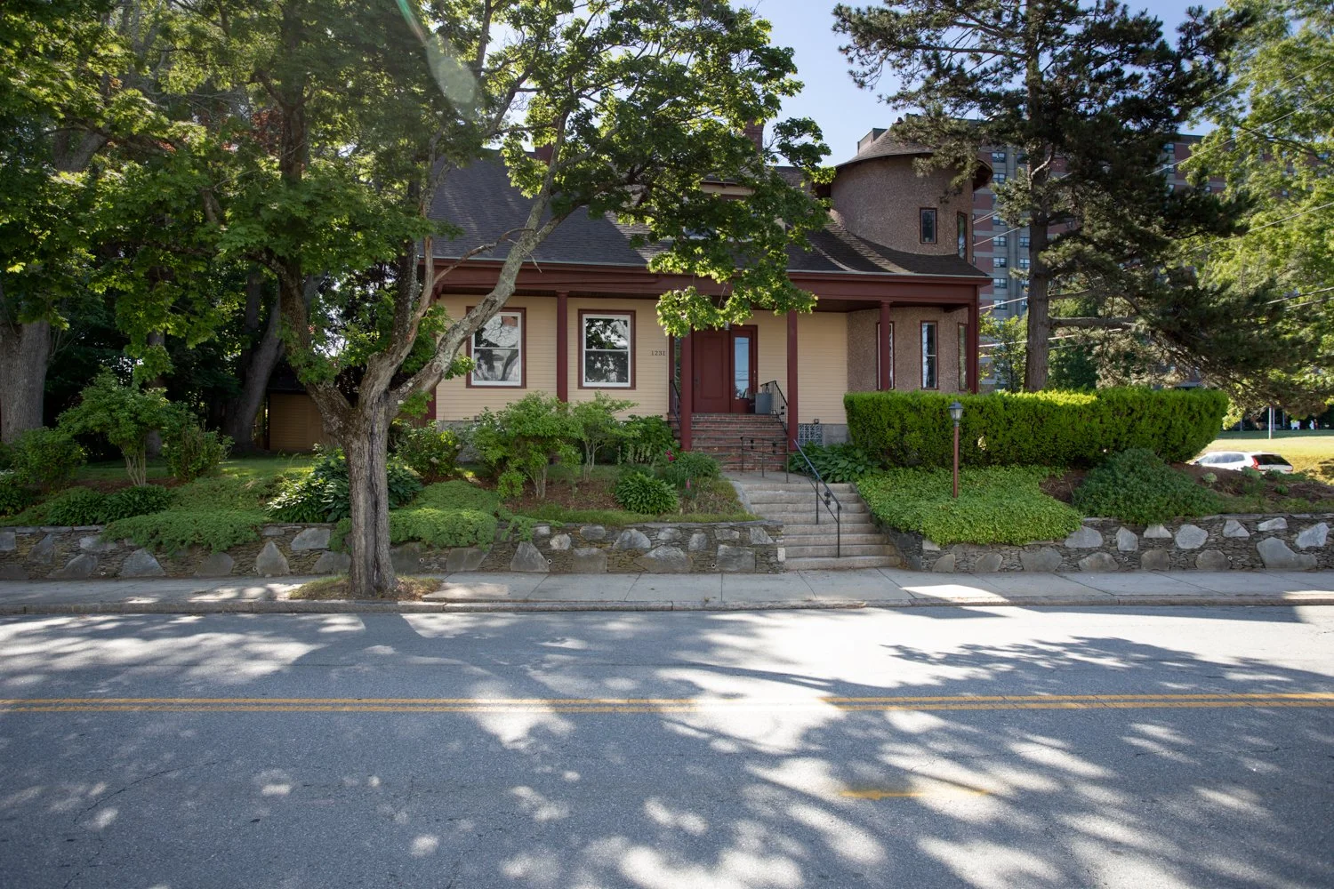1231 Robeson St. -10.jpg