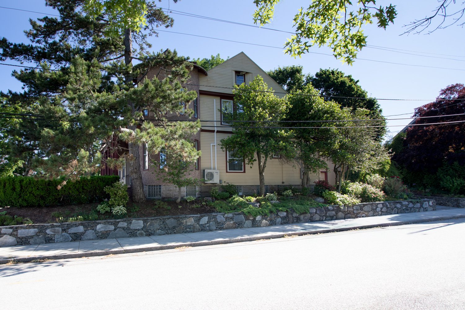 1231 Robeson St. -7.jpg