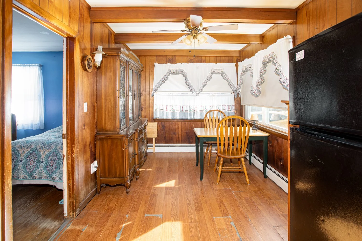 162 Wilbur Ave. Swansea-14.jpg