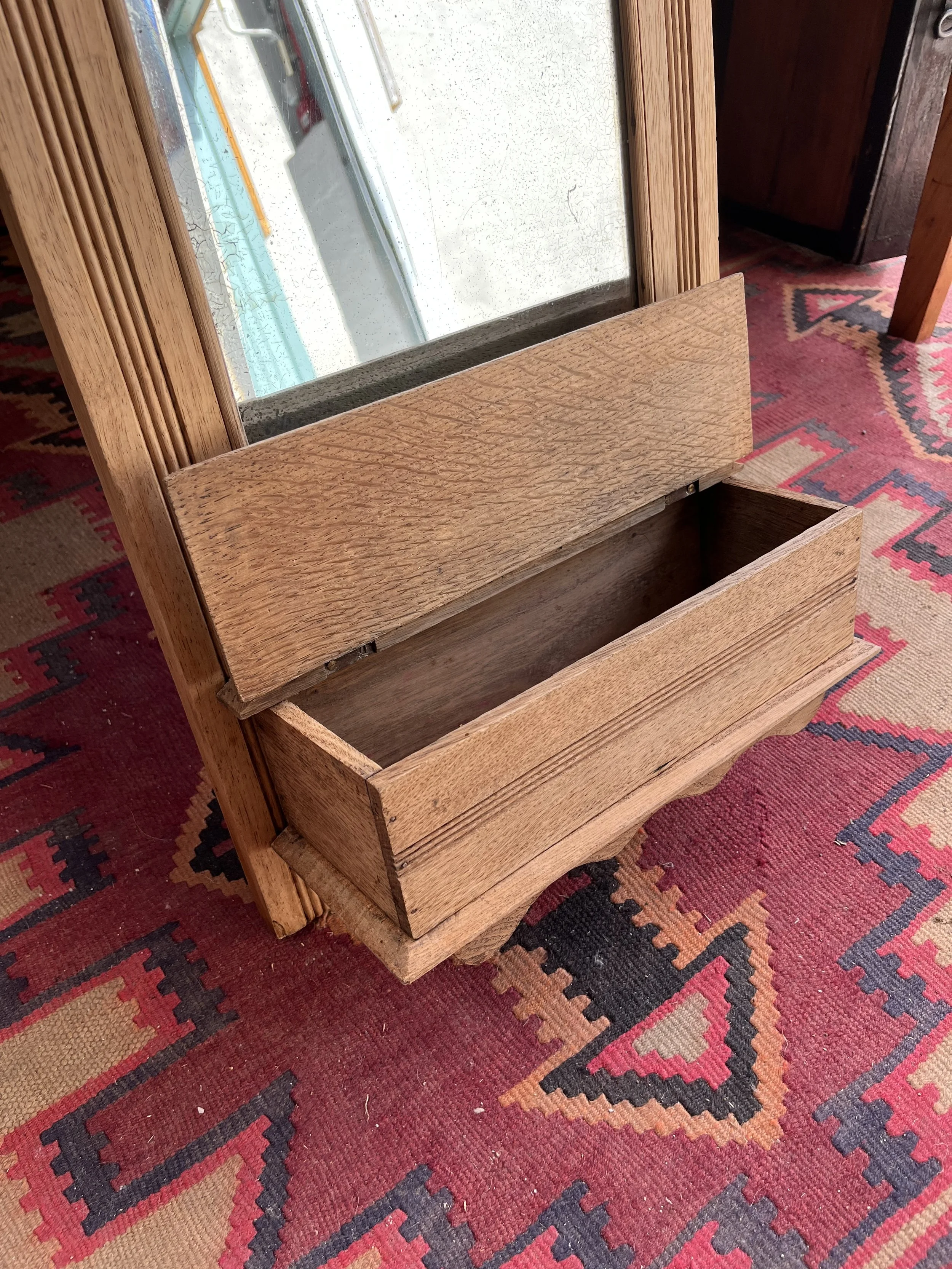 Secondhand vintage shaving cabinet