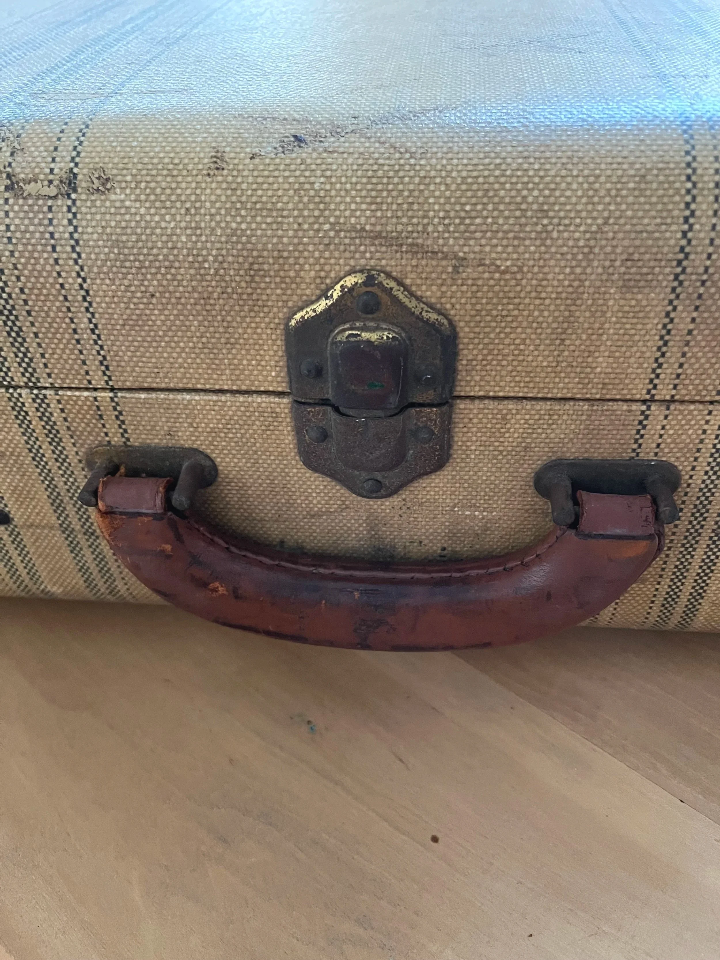 Vintage secondhand suitcase