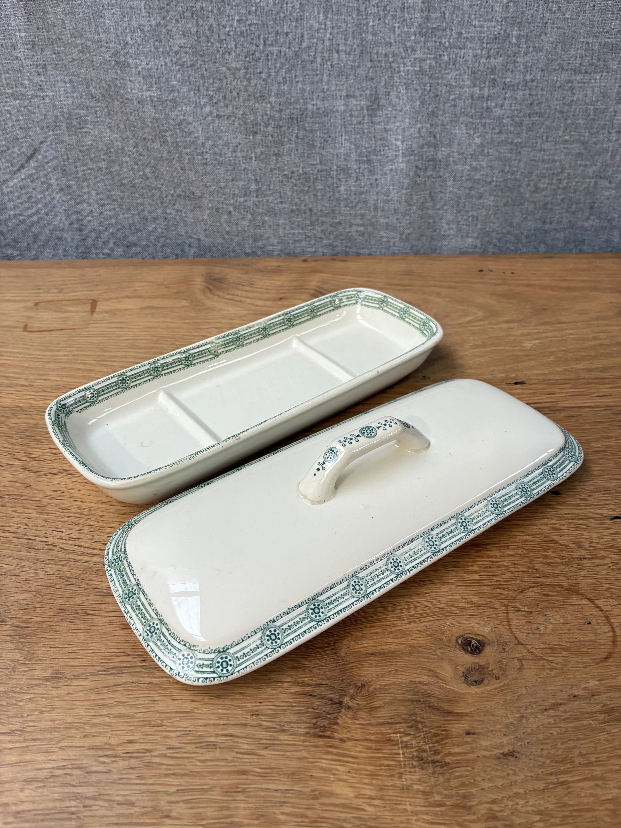 Secondhand vintage ceramic tray with lid
