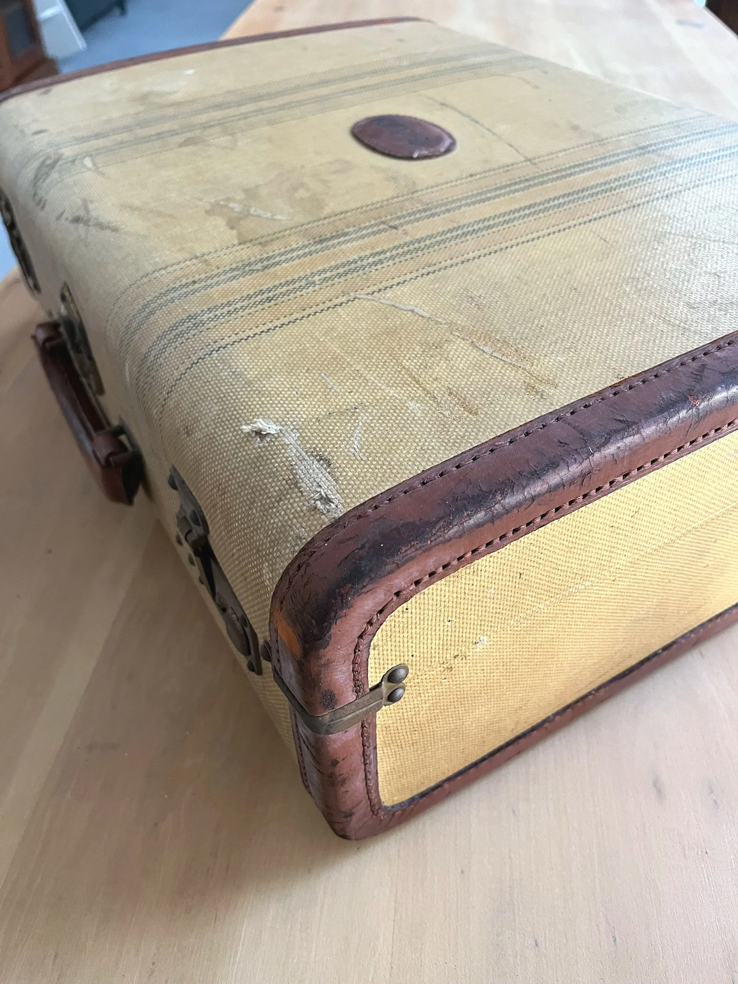 Vintage secondhand suitcase