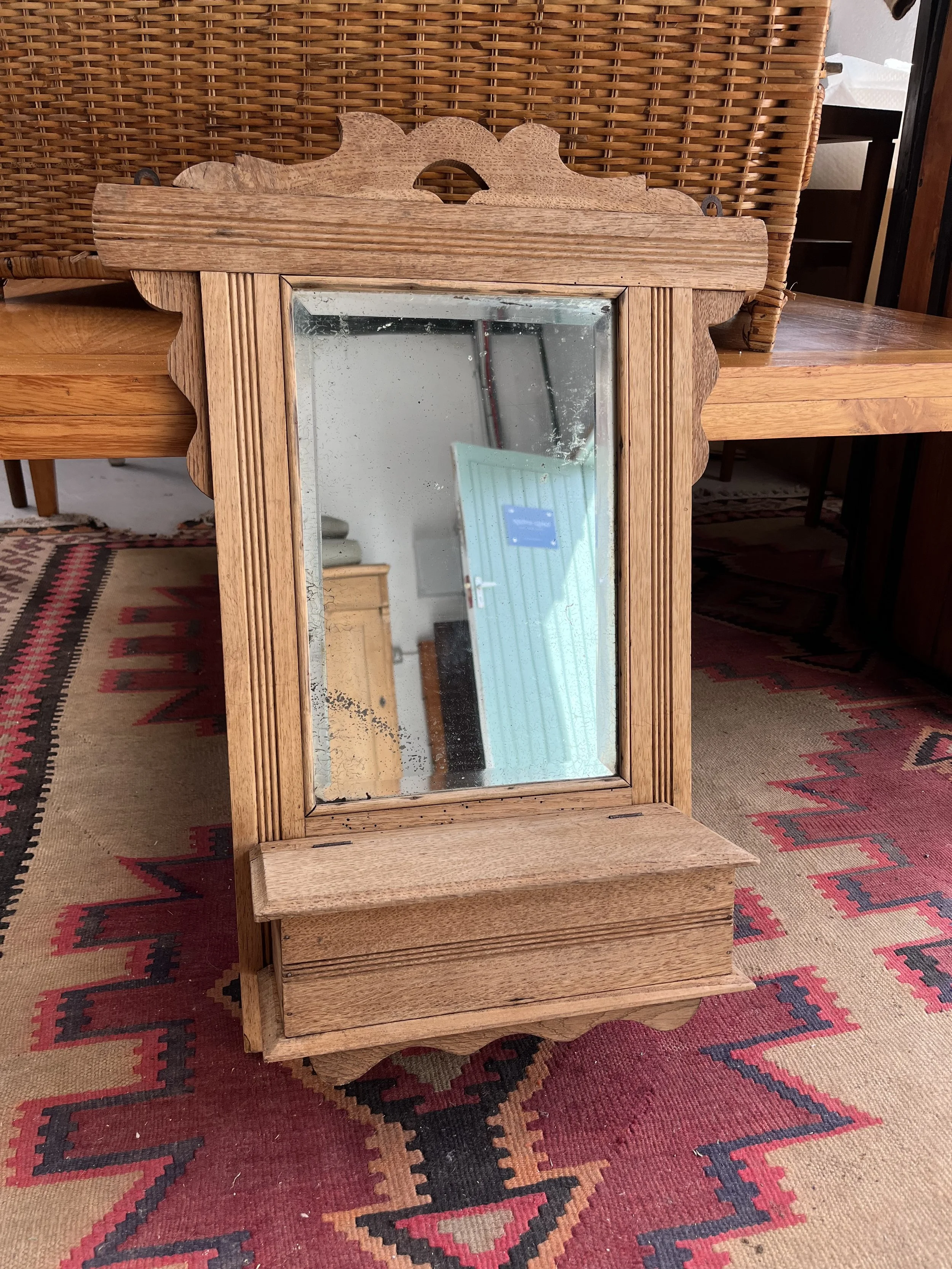 Secondhand vintage shaving cabinet