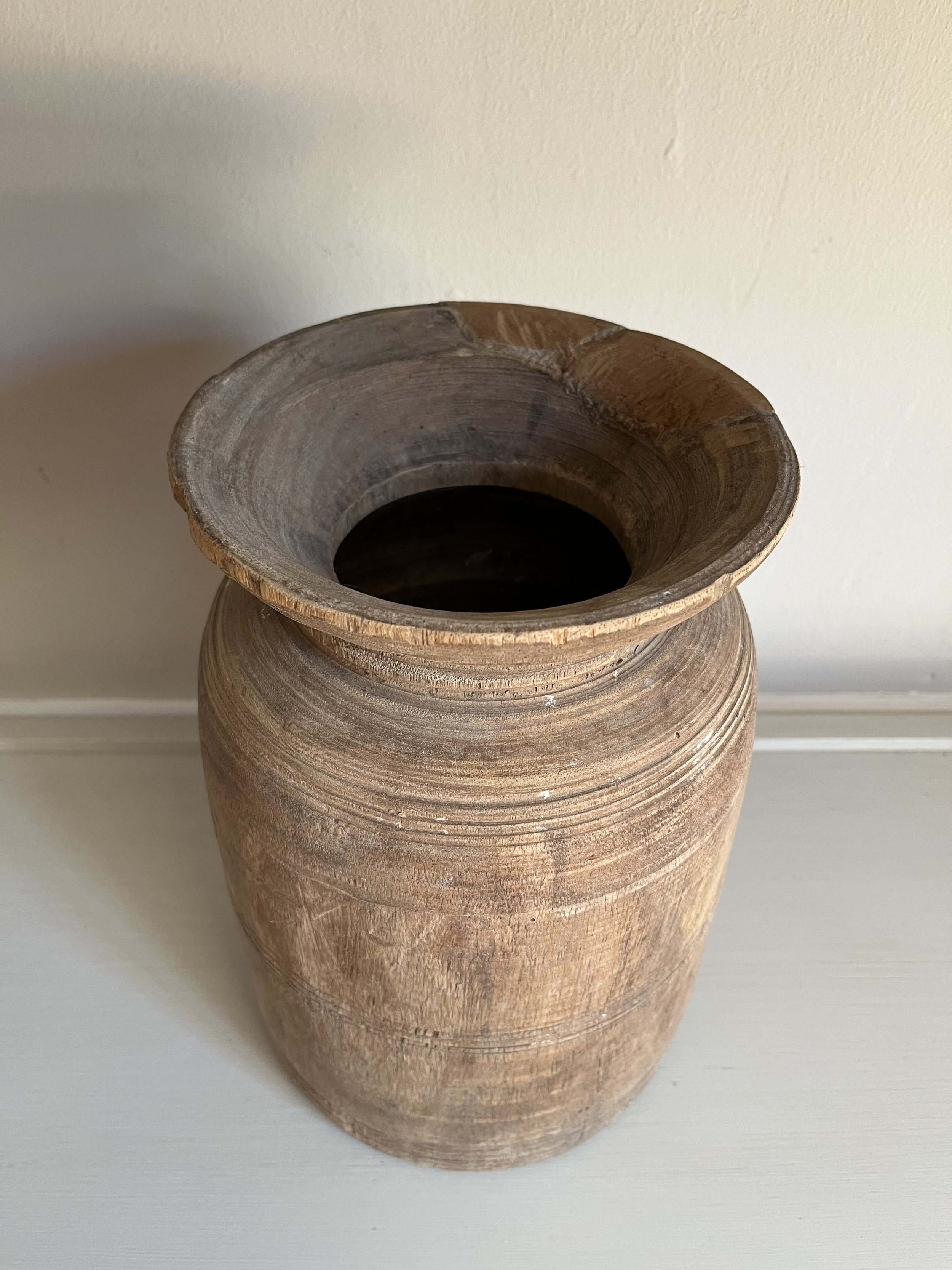 Secondhand vintage wooden pot
