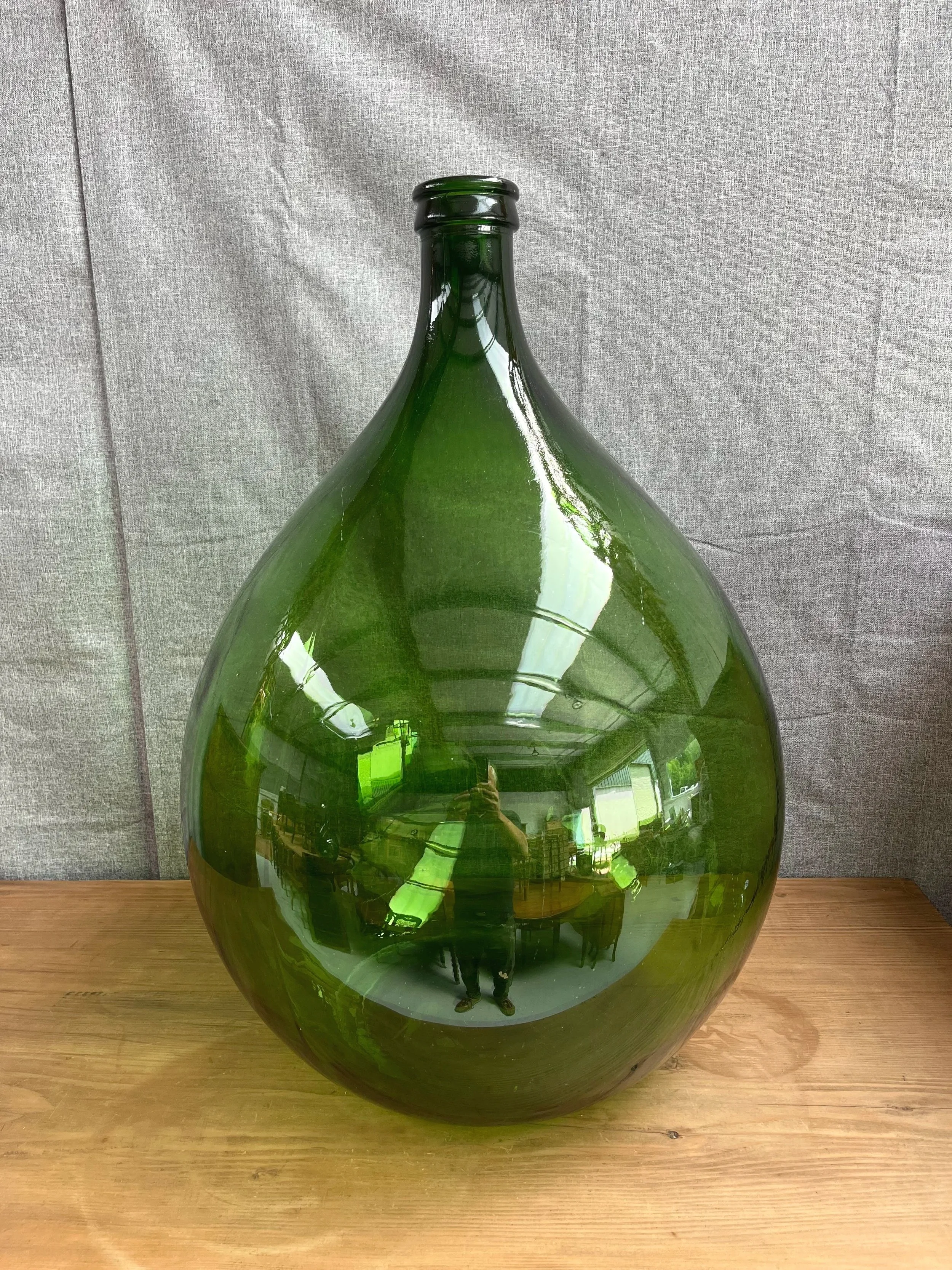 Secondhand vintage dame jeanne carboy