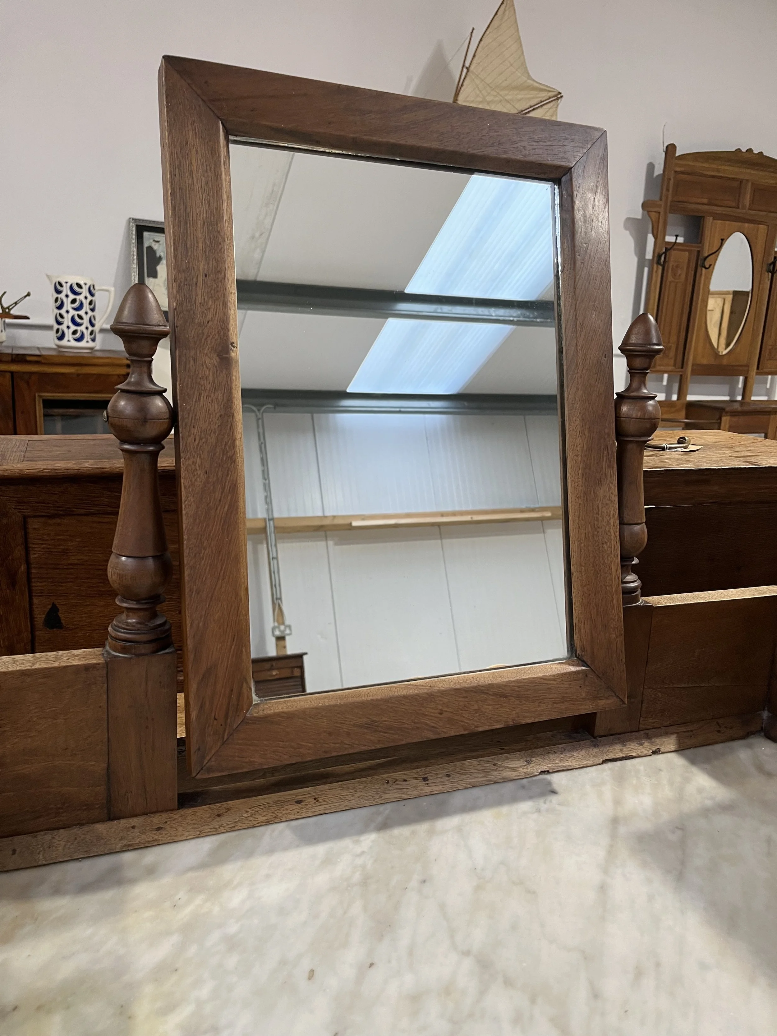 Vintage secondhand wash stand