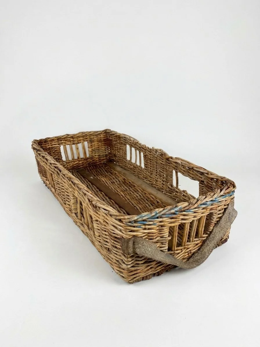 Secondhand vintage harvesting basket