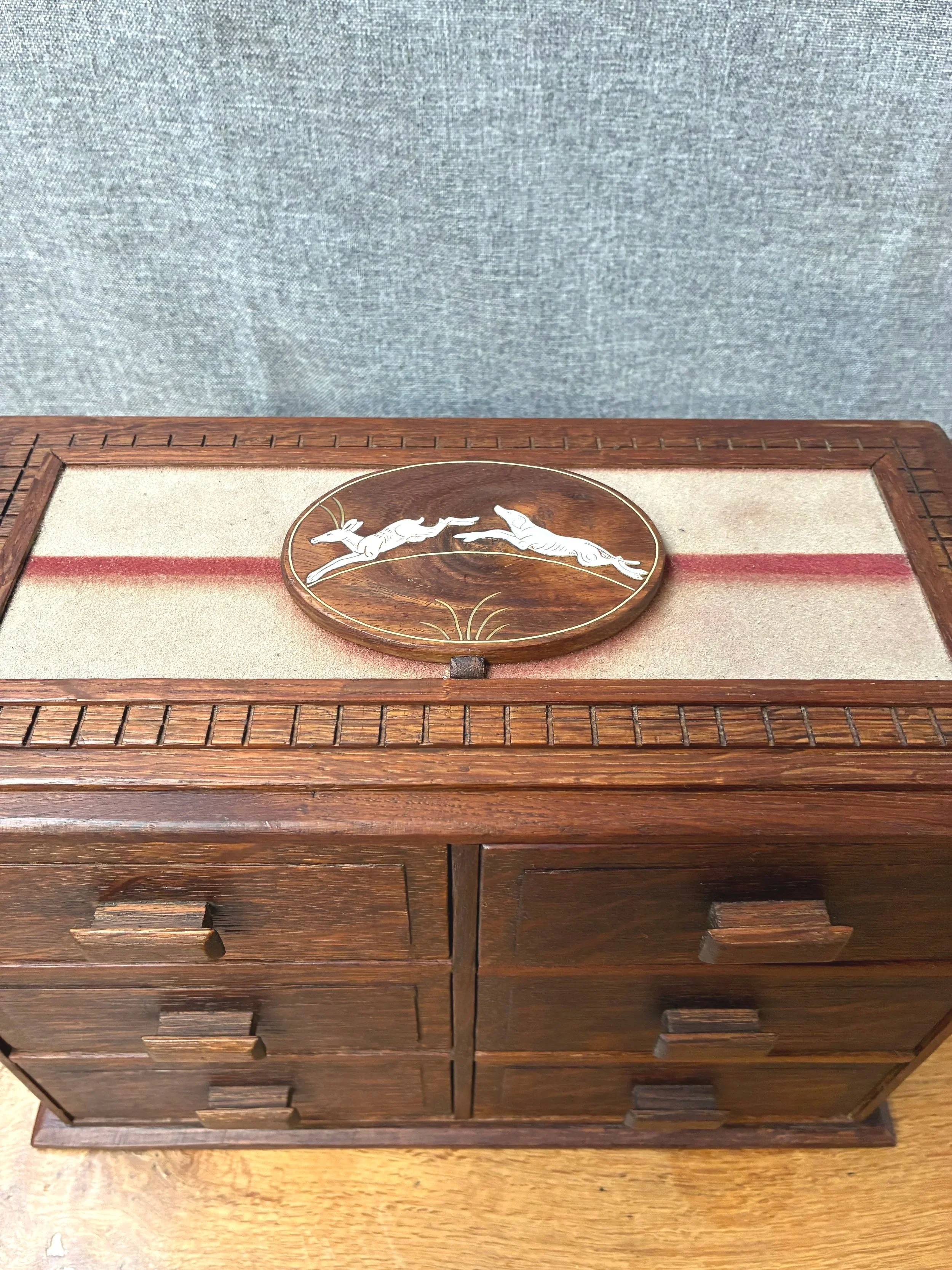 Secondhand vintage chest of drawers
