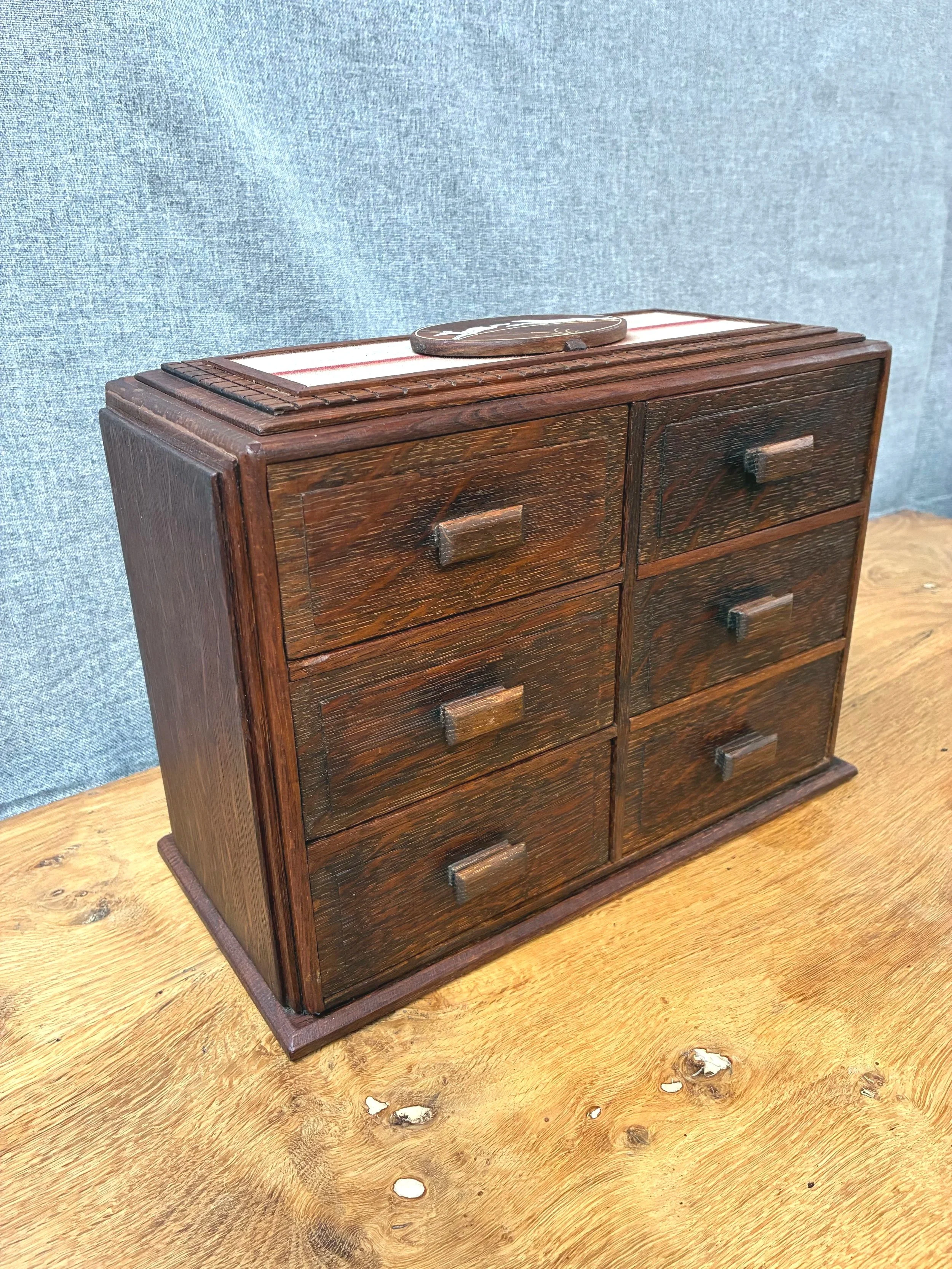 Secondhand vintage chest of drawers