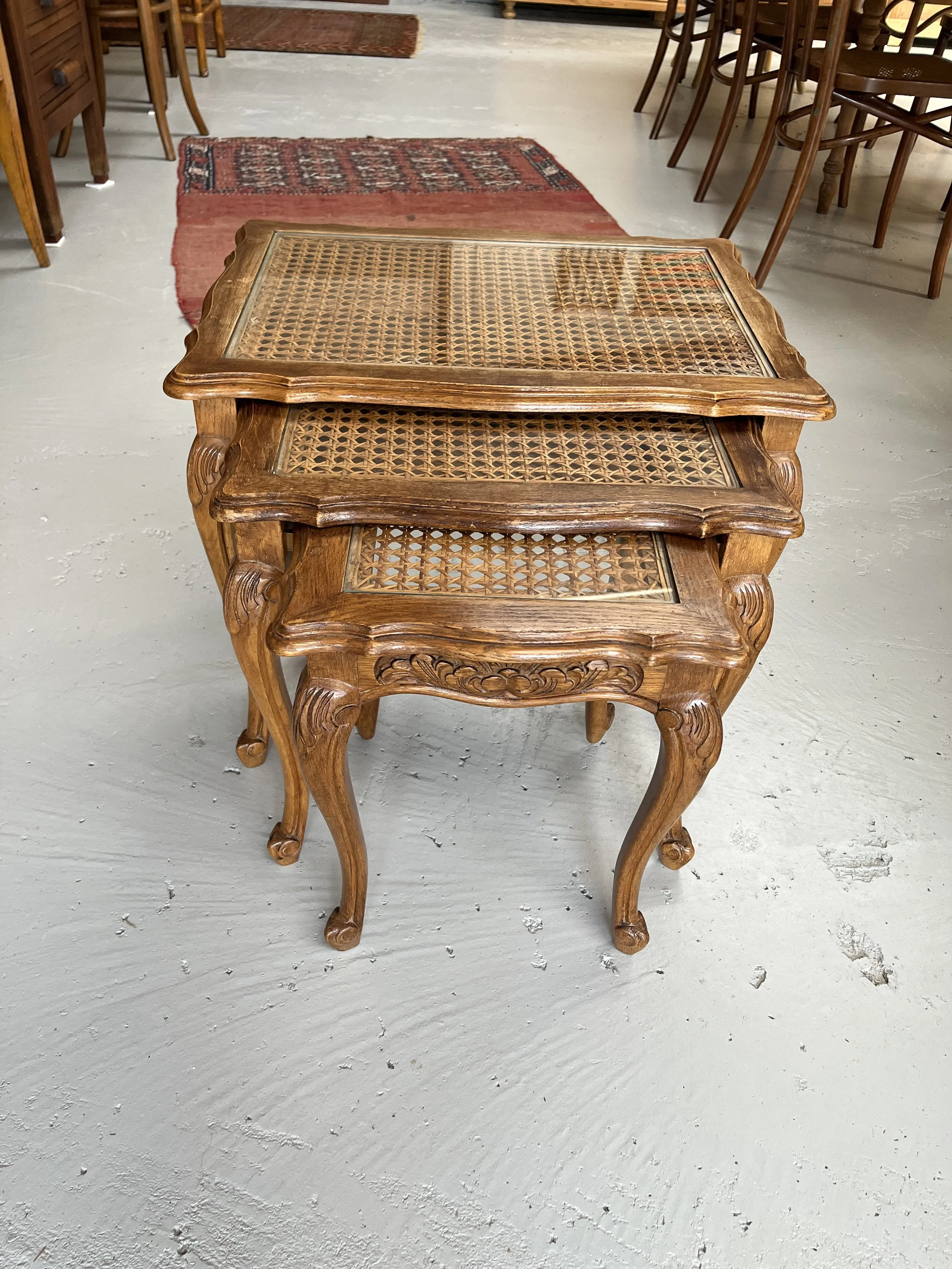 Secondhand vintage nesting tables