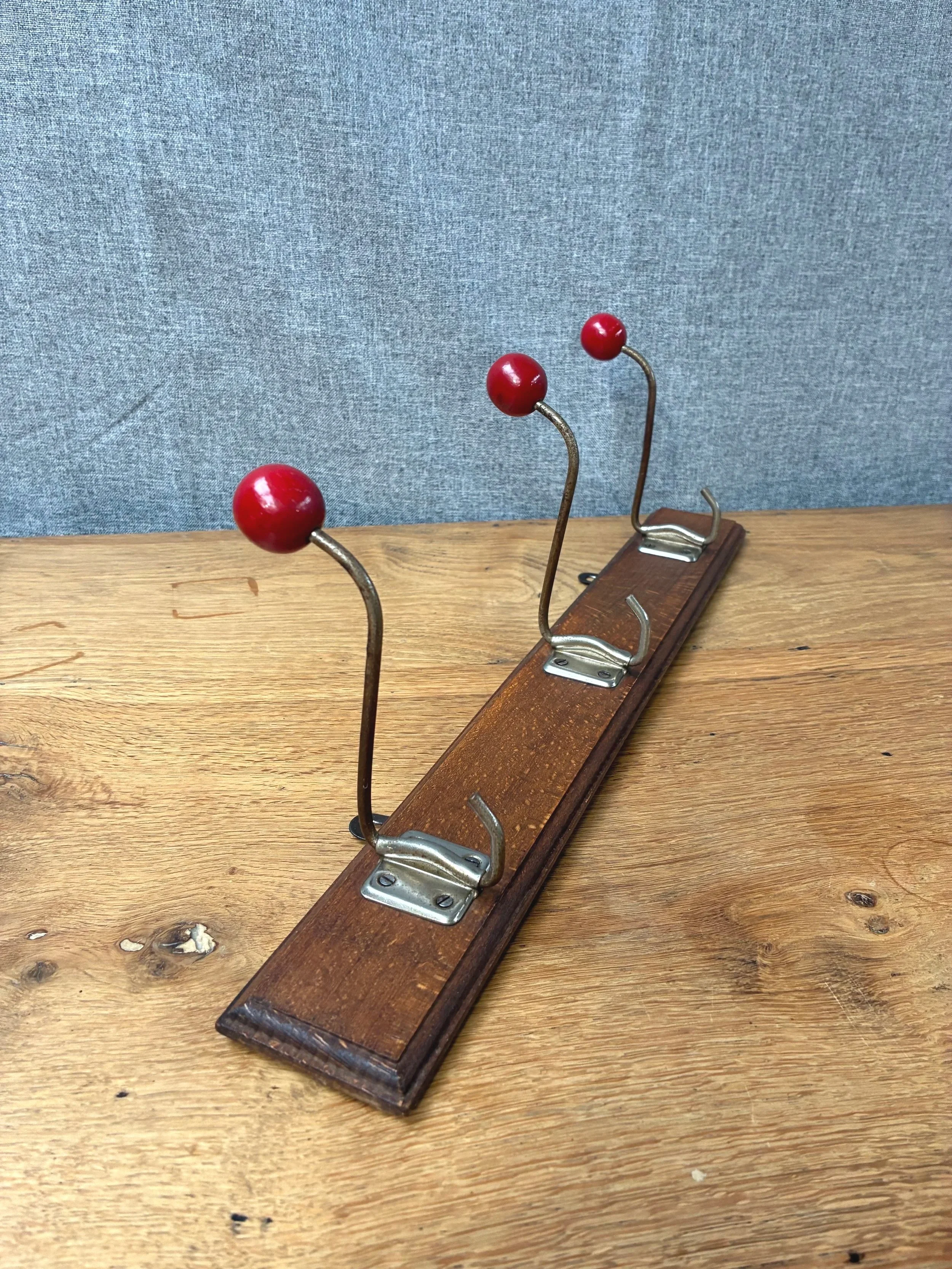 Secondhand vintage coat rack
