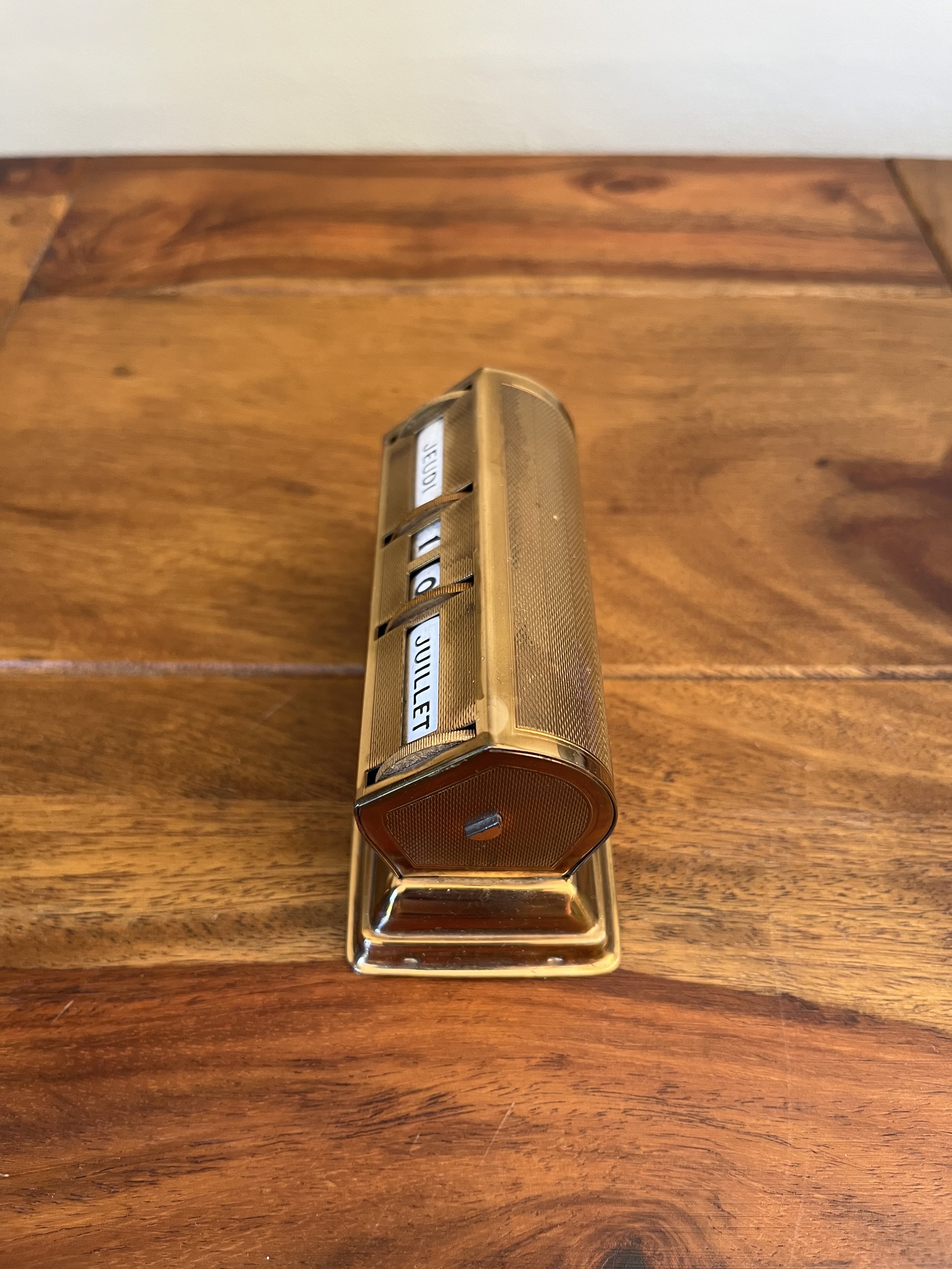 Secondhand vintage perpetual calendar