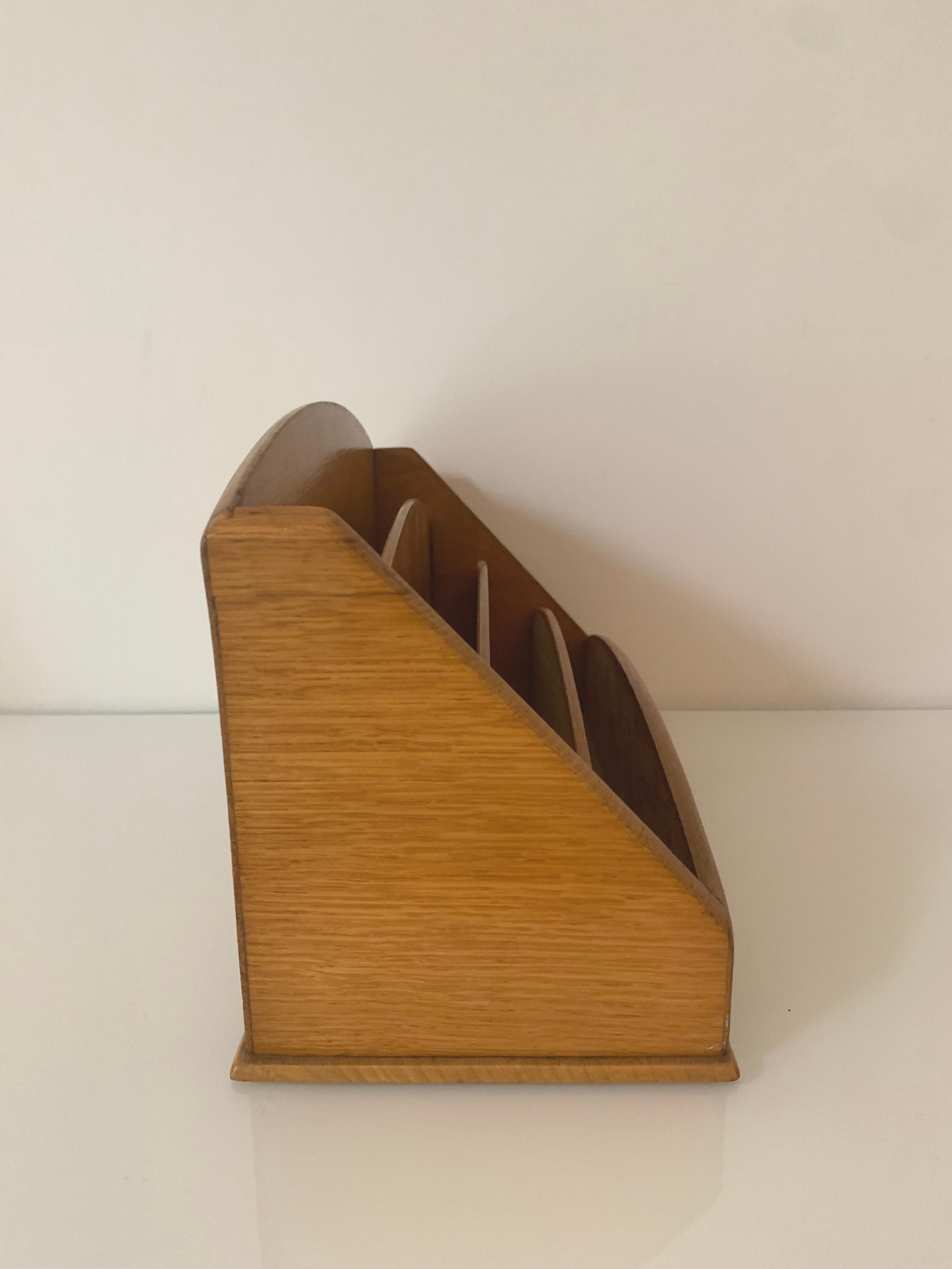 Secondhand vintage mail holder