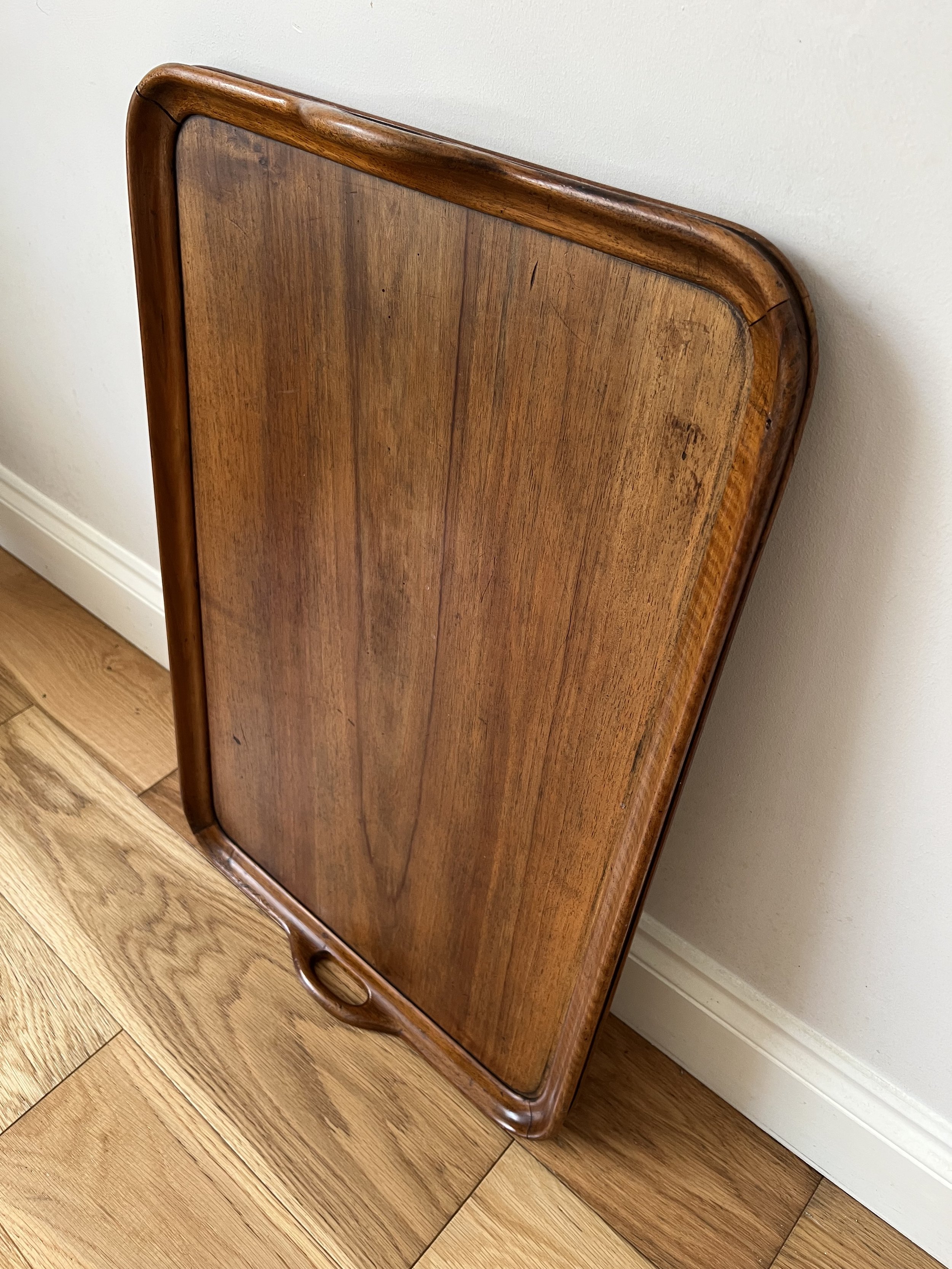 Secondhand vintage tray