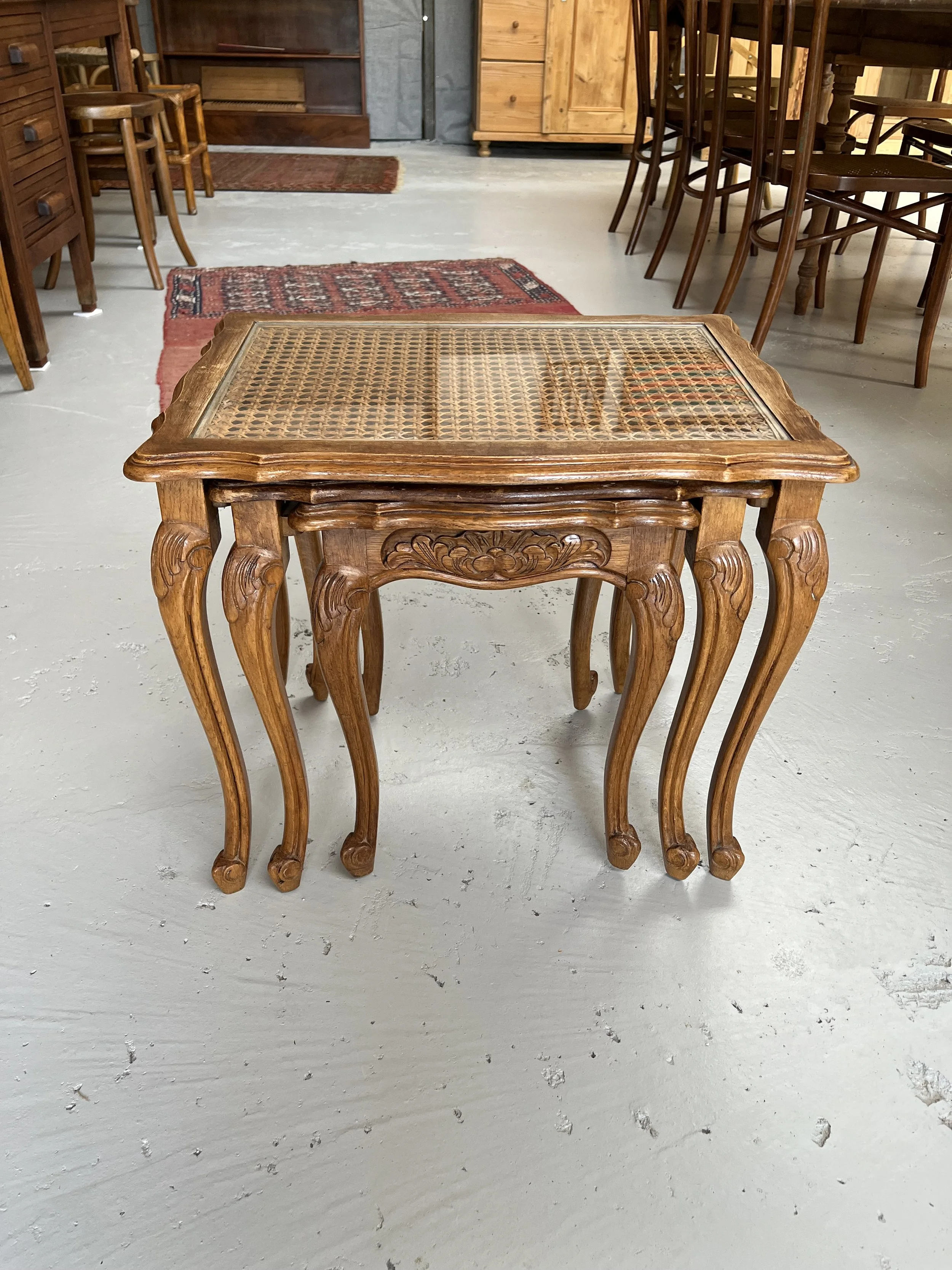Secondhand vintage nesting tables