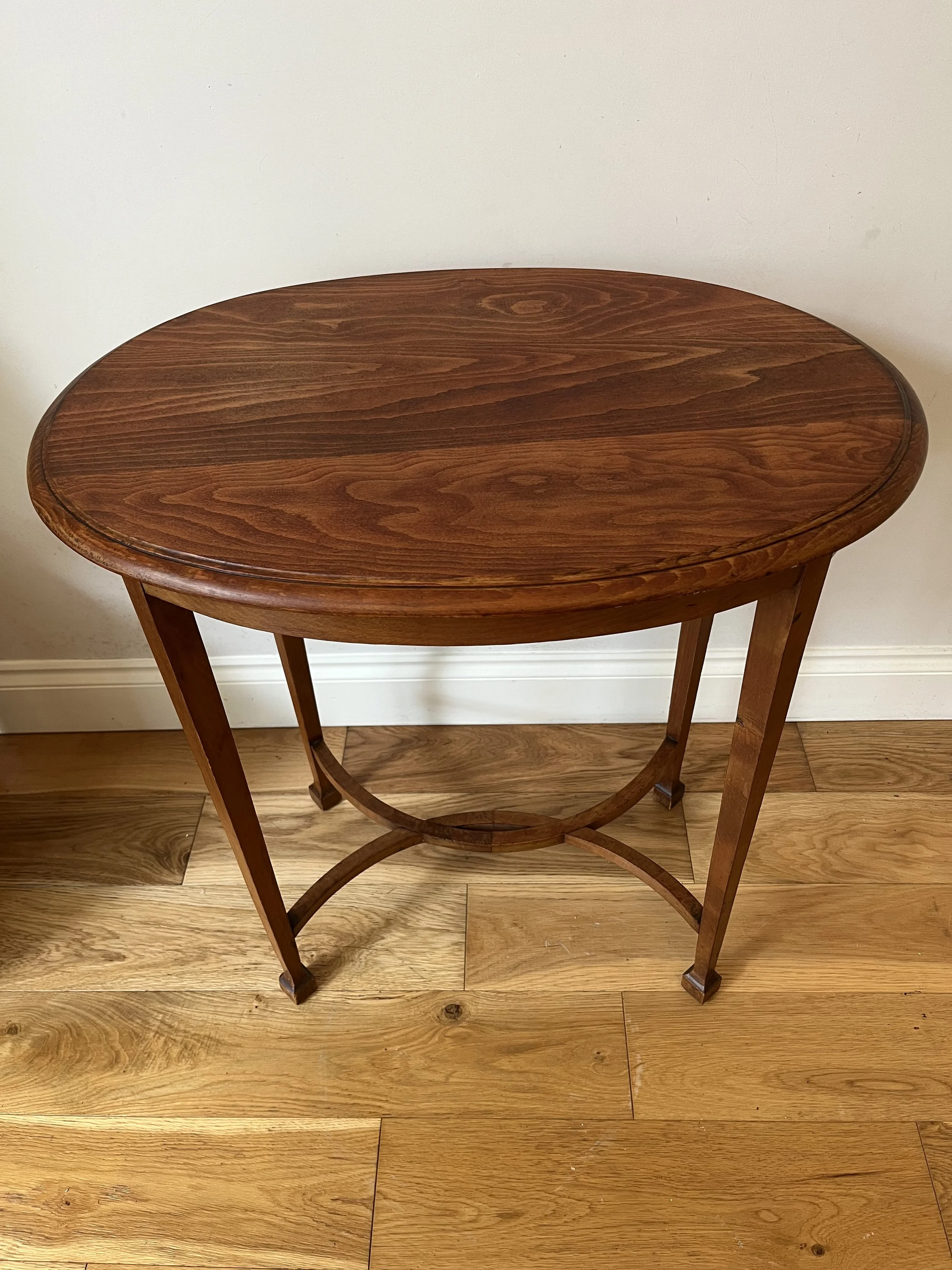 Secondhand vintage oval occasional table