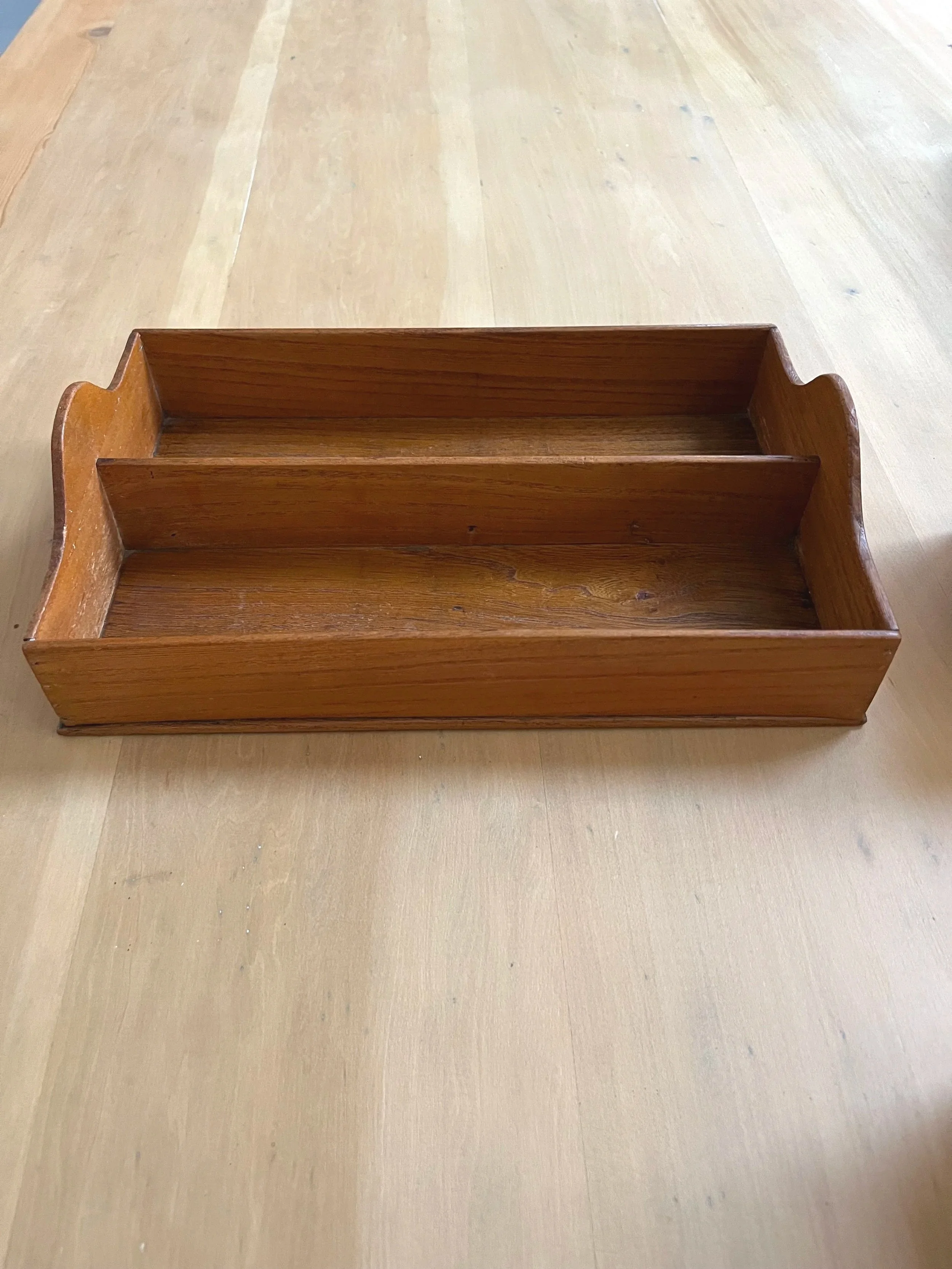 Vintage secondhand cutlery box