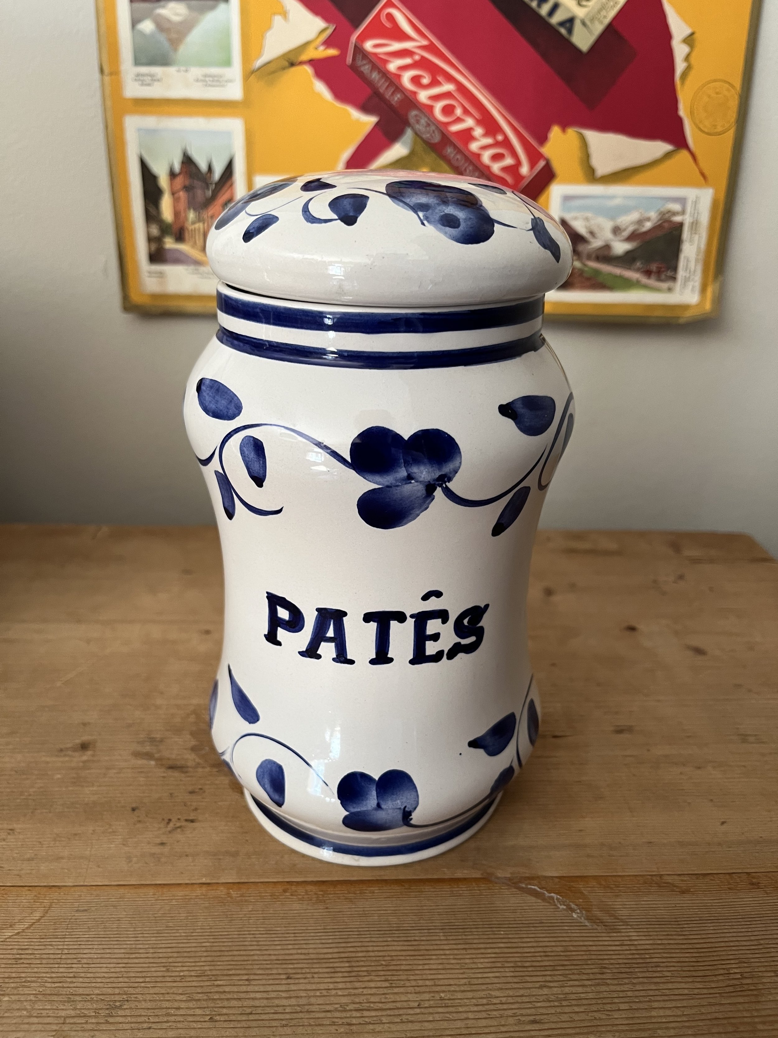 Secondhand vintage kitchen spice jars