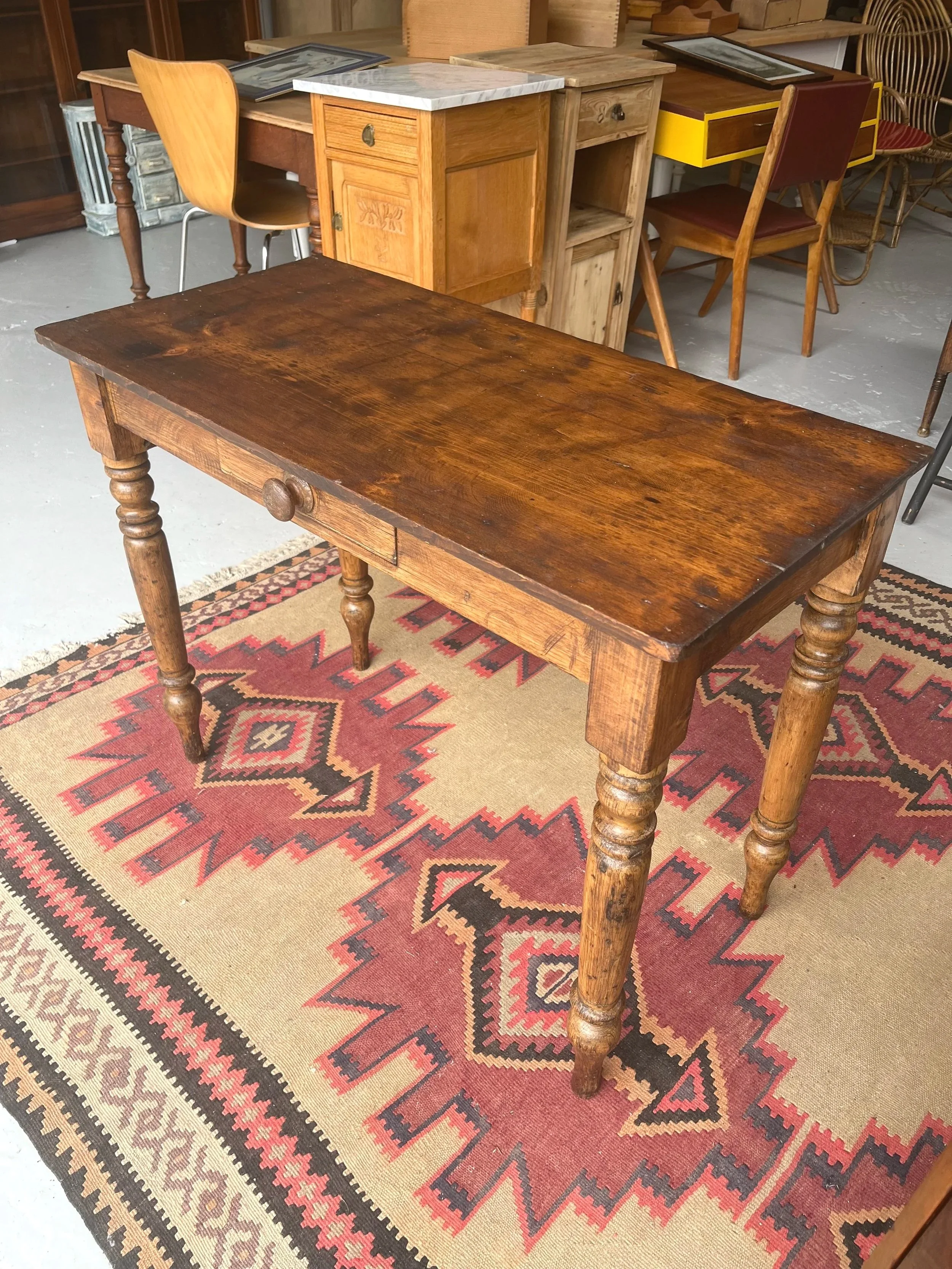 Secondhand vintage console