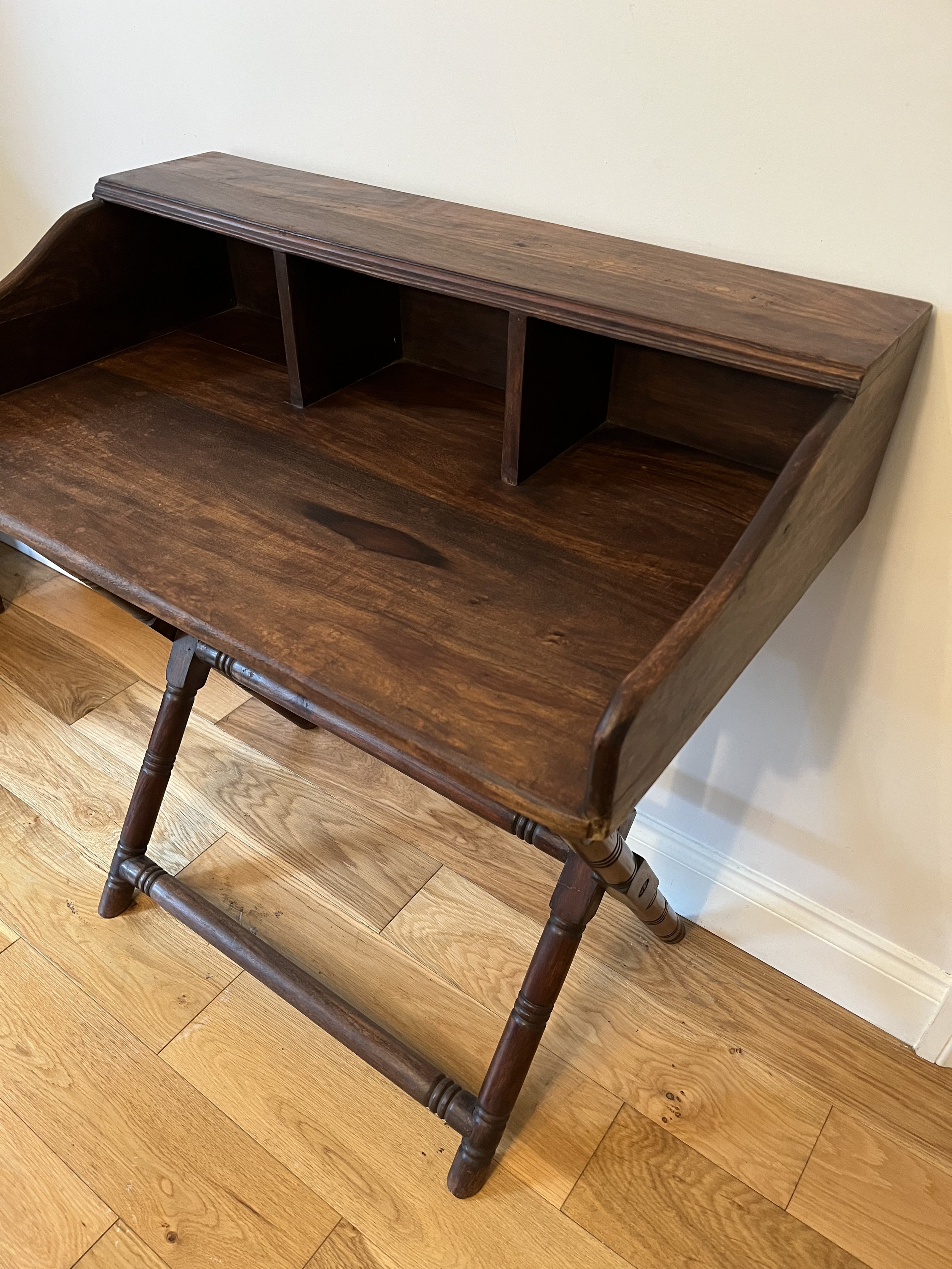 Secondhand vintage folding desk