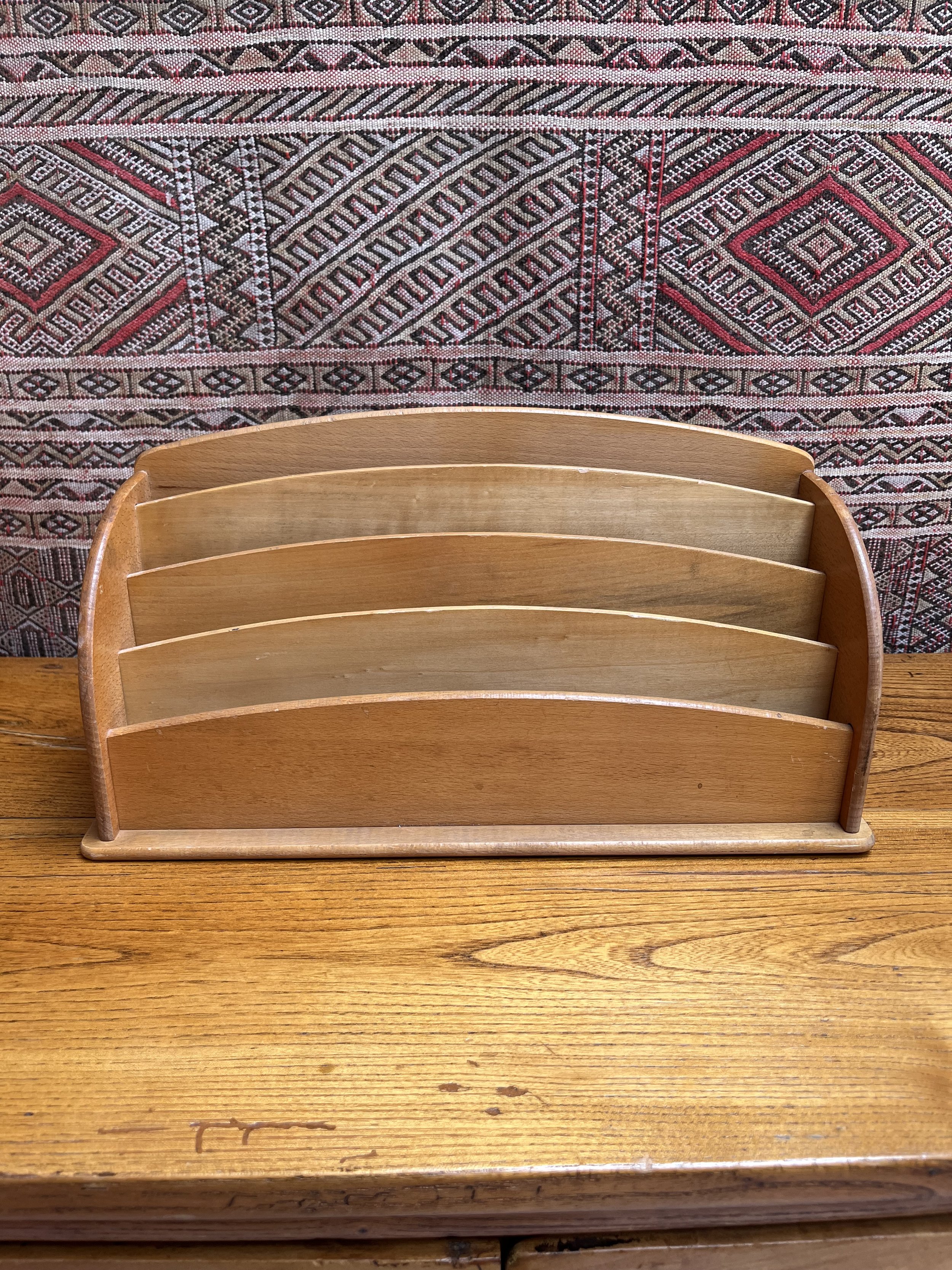 Secondhand vintage mail holder